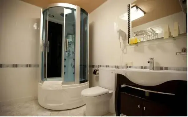 Bathroom in Best Western Plus Paradise Hotel Dilijan