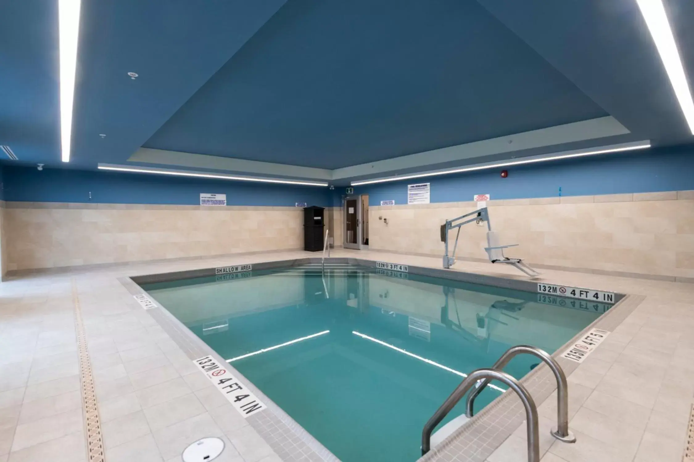 Swimming Pool in Comfort Inn & Suites