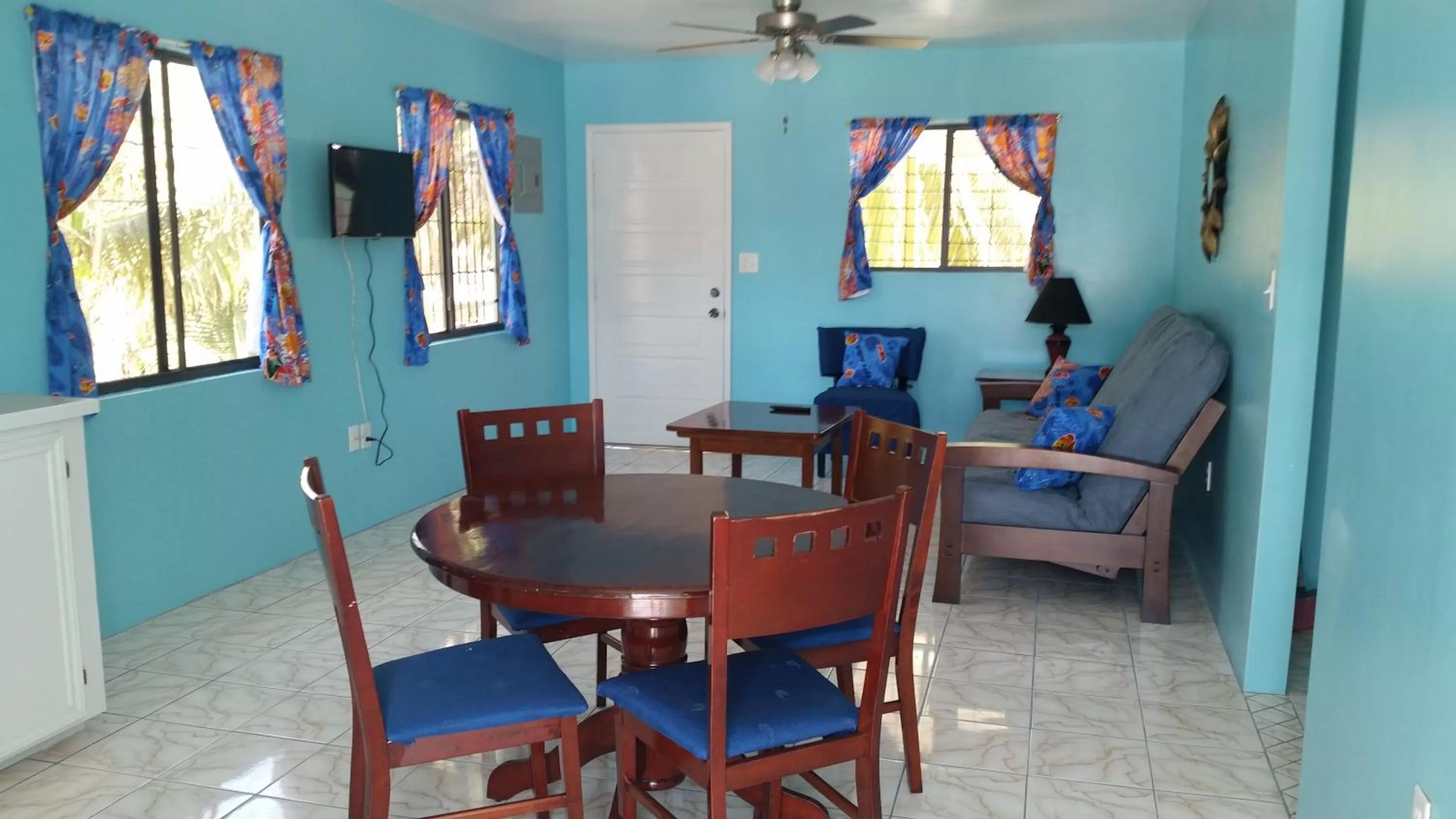 Two-Bedroom Holiday Home in Barefoot Beach Belize