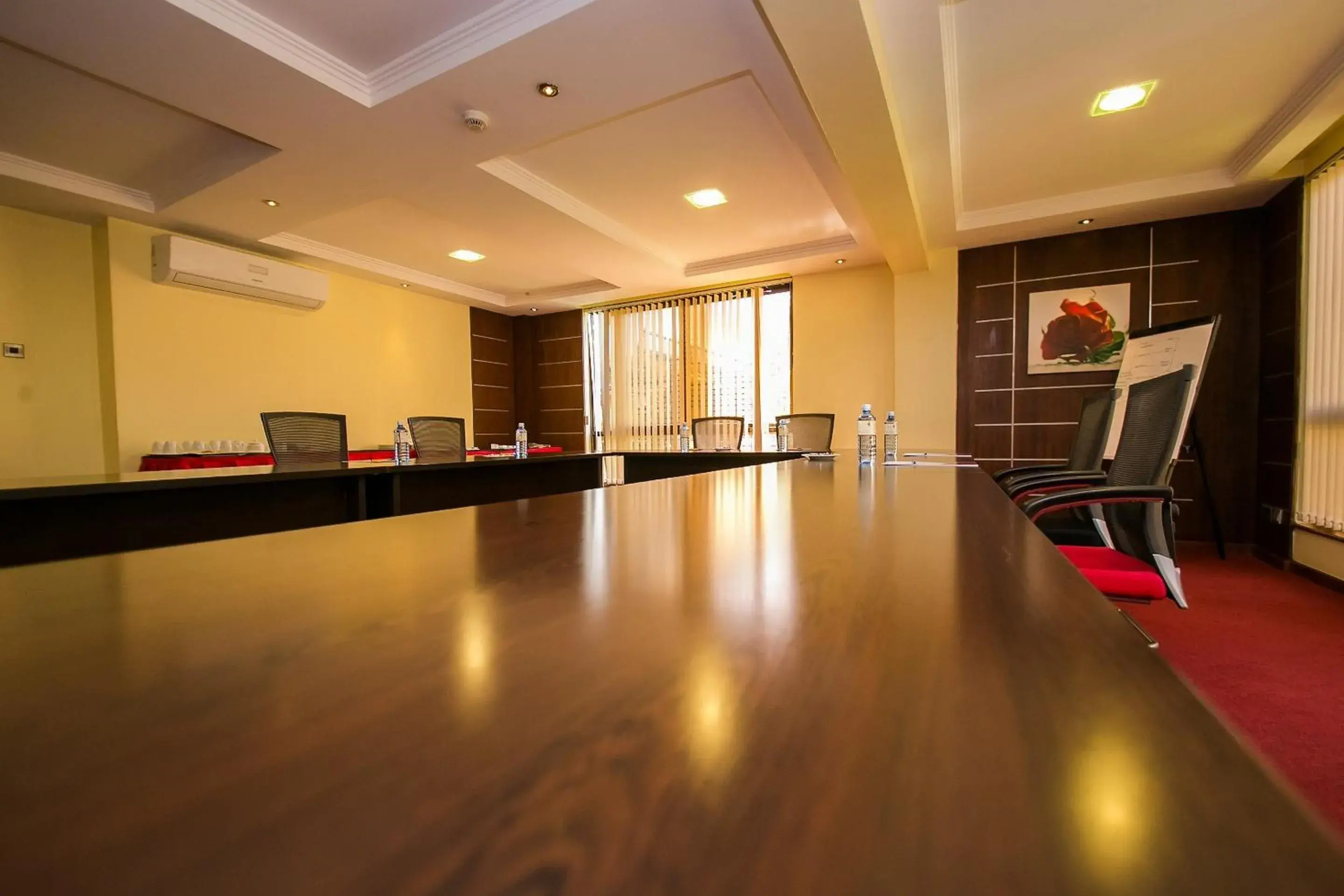 Meeting/conference room in Waridi Paradise Hotel and Suites