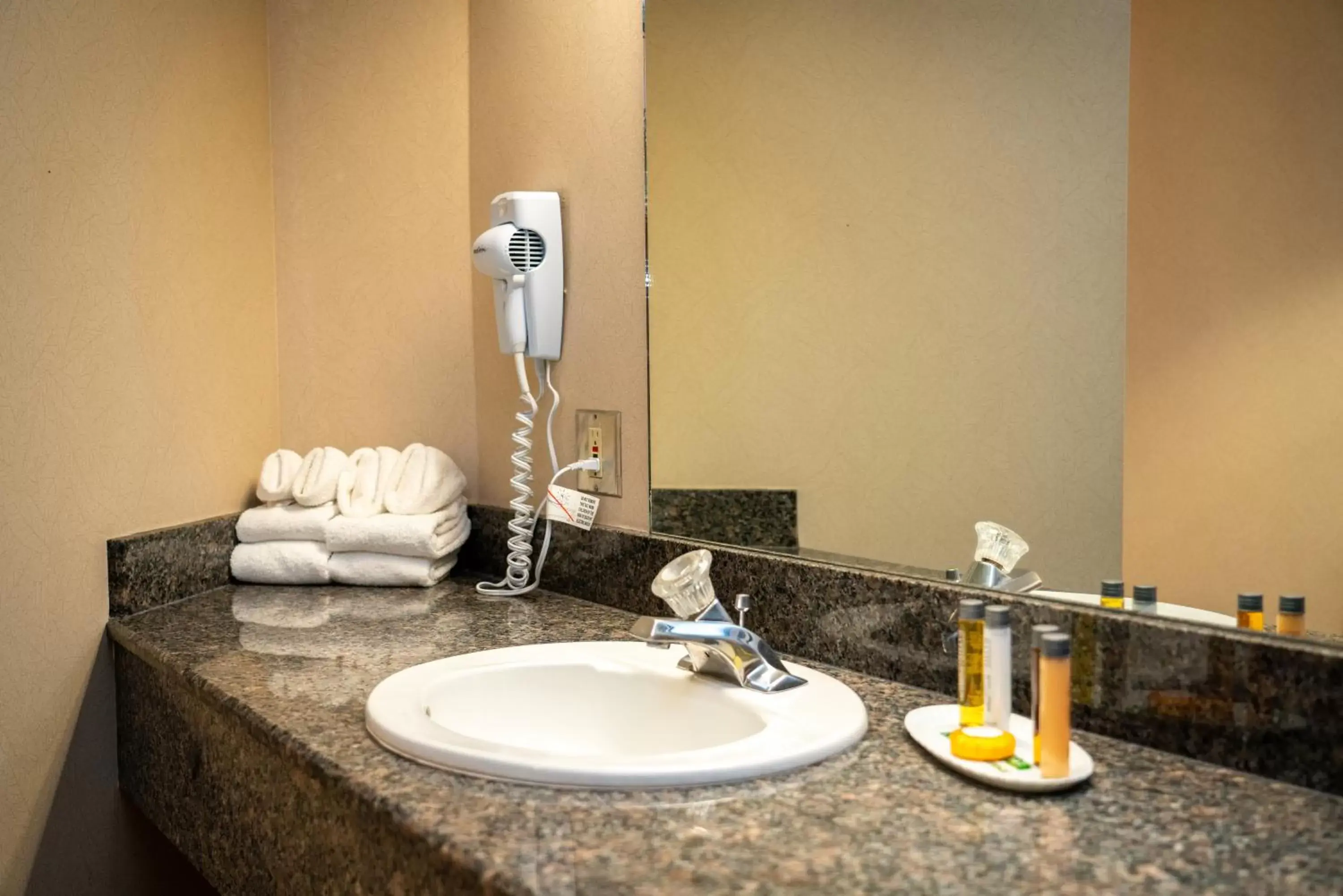 Bathroom in The Rundlestone Lodge