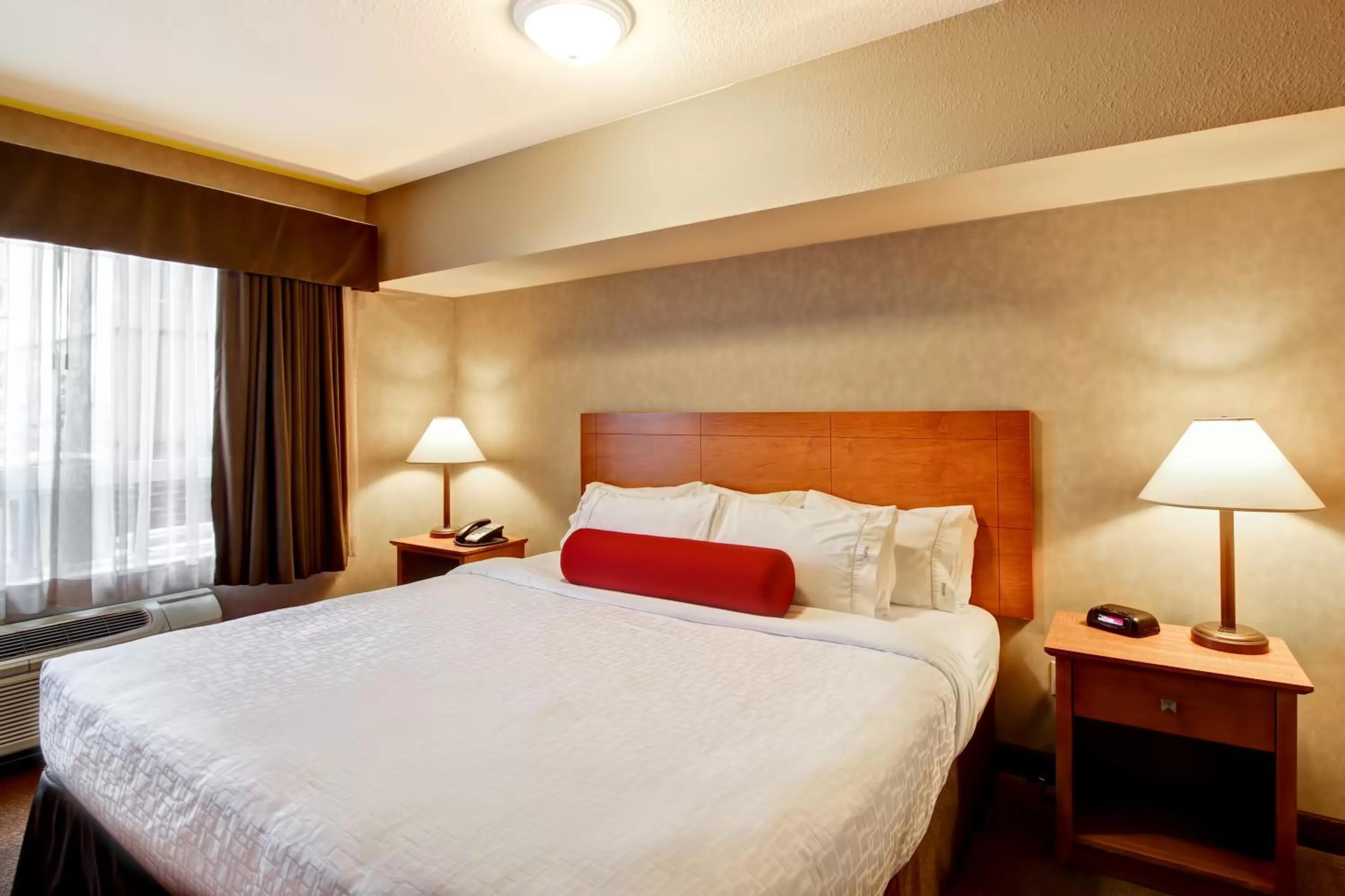Bedroom, Bed in Ramada by Wyndham Ponoka