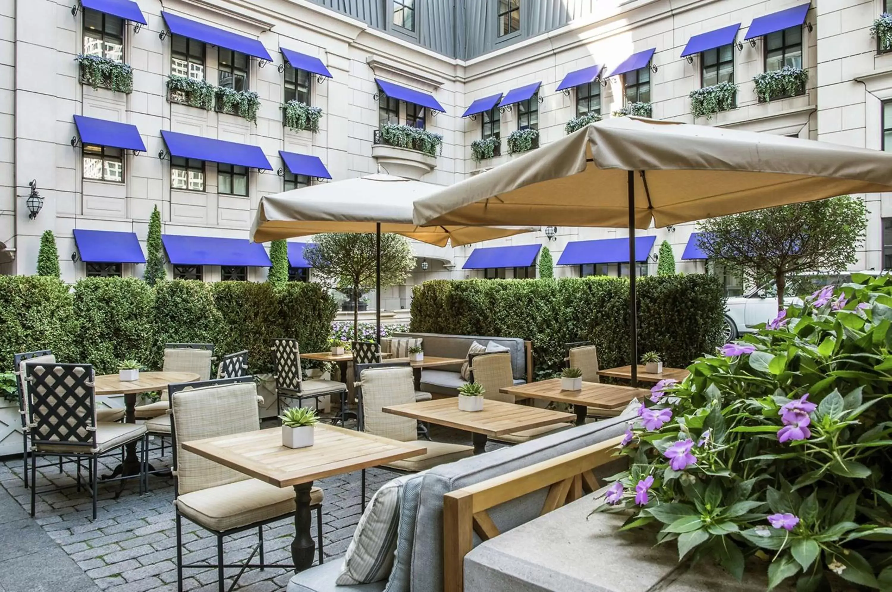 Dining area, Restaurant/Places to Eat in Waldorf Astoria Chicago