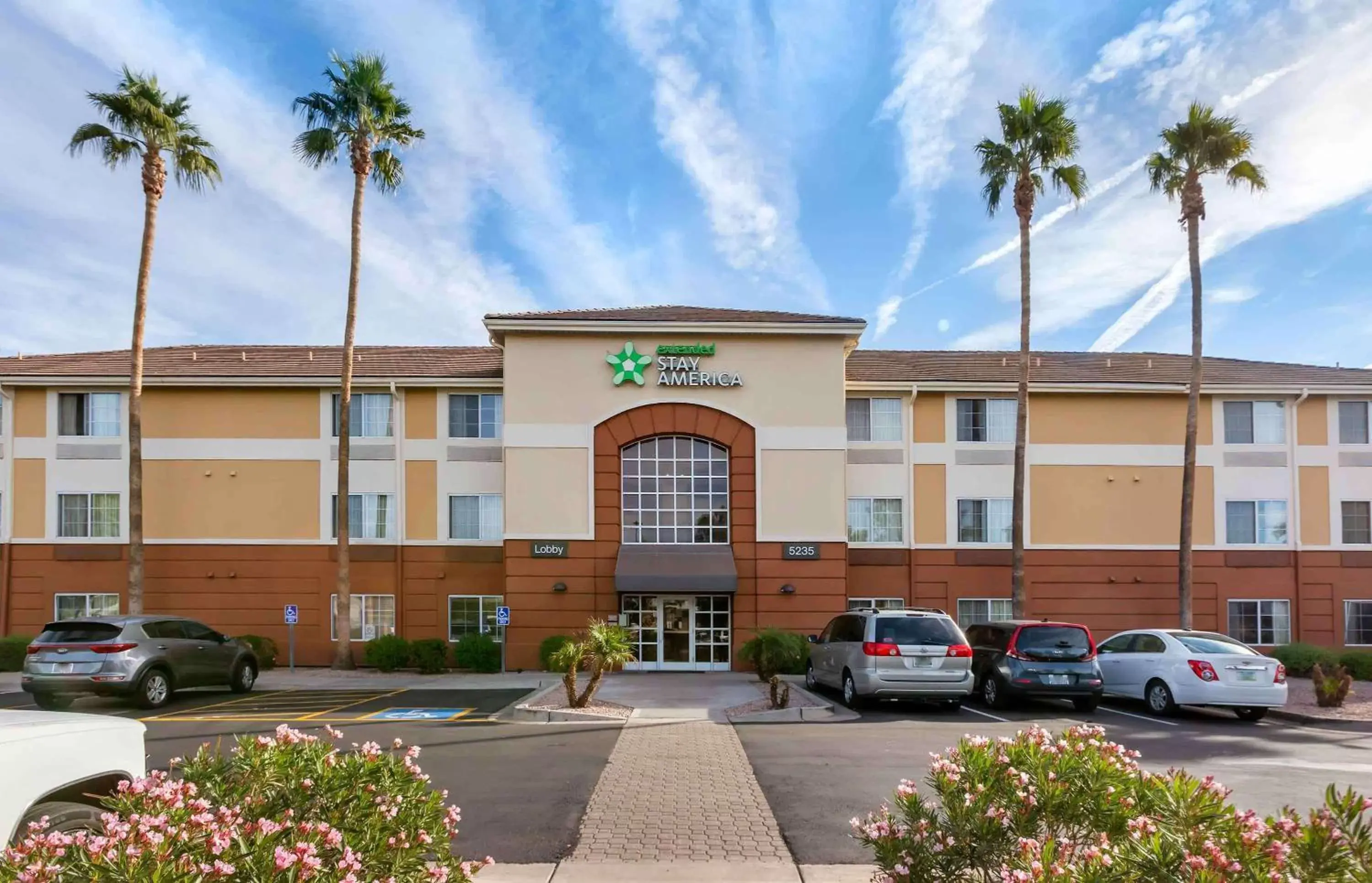 Property Building in Extended Stay America Suites - Phoenix - Biltmore