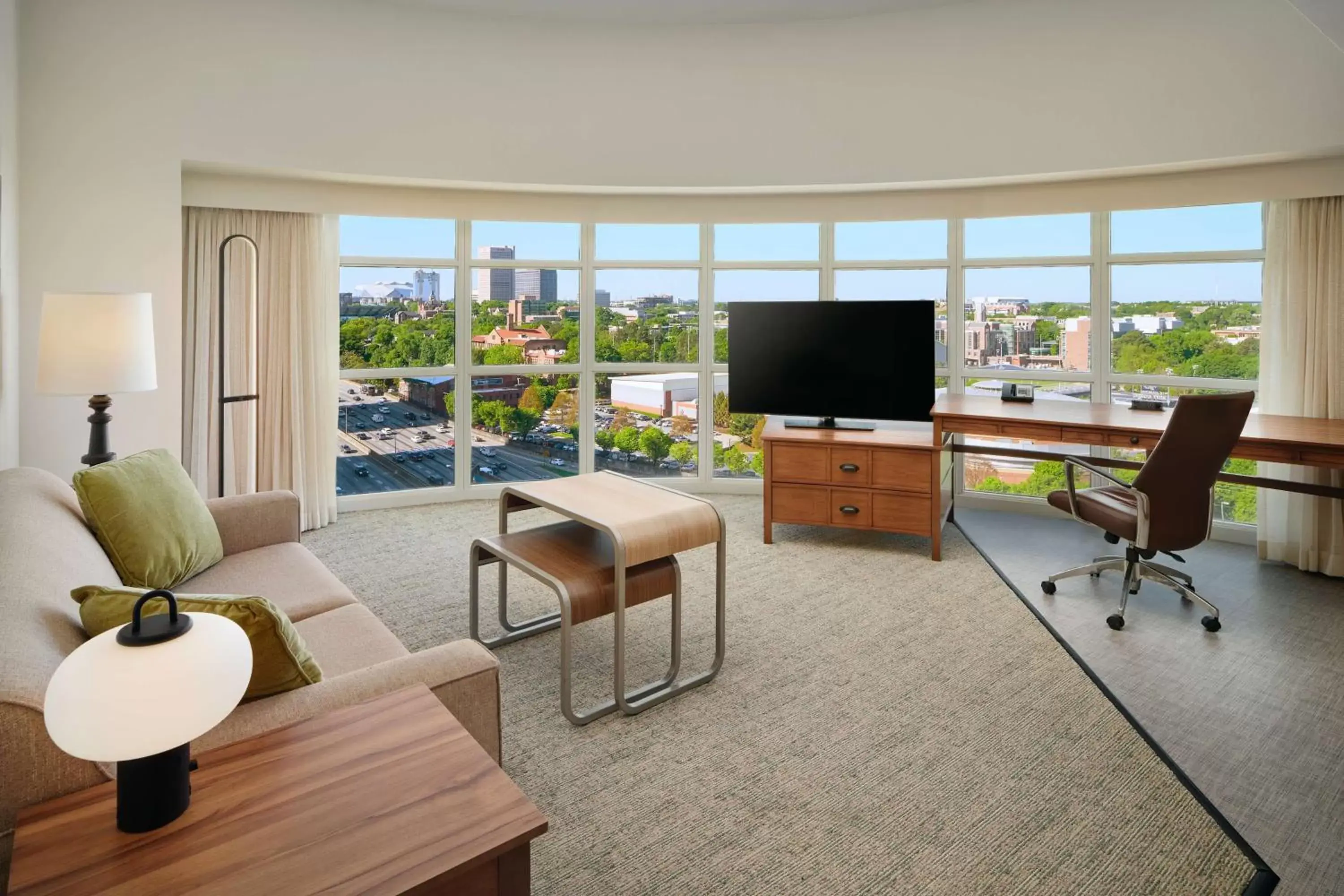 Bedroom, TV/Entertainment Center in Homewood Suites Atlanta Midtown
