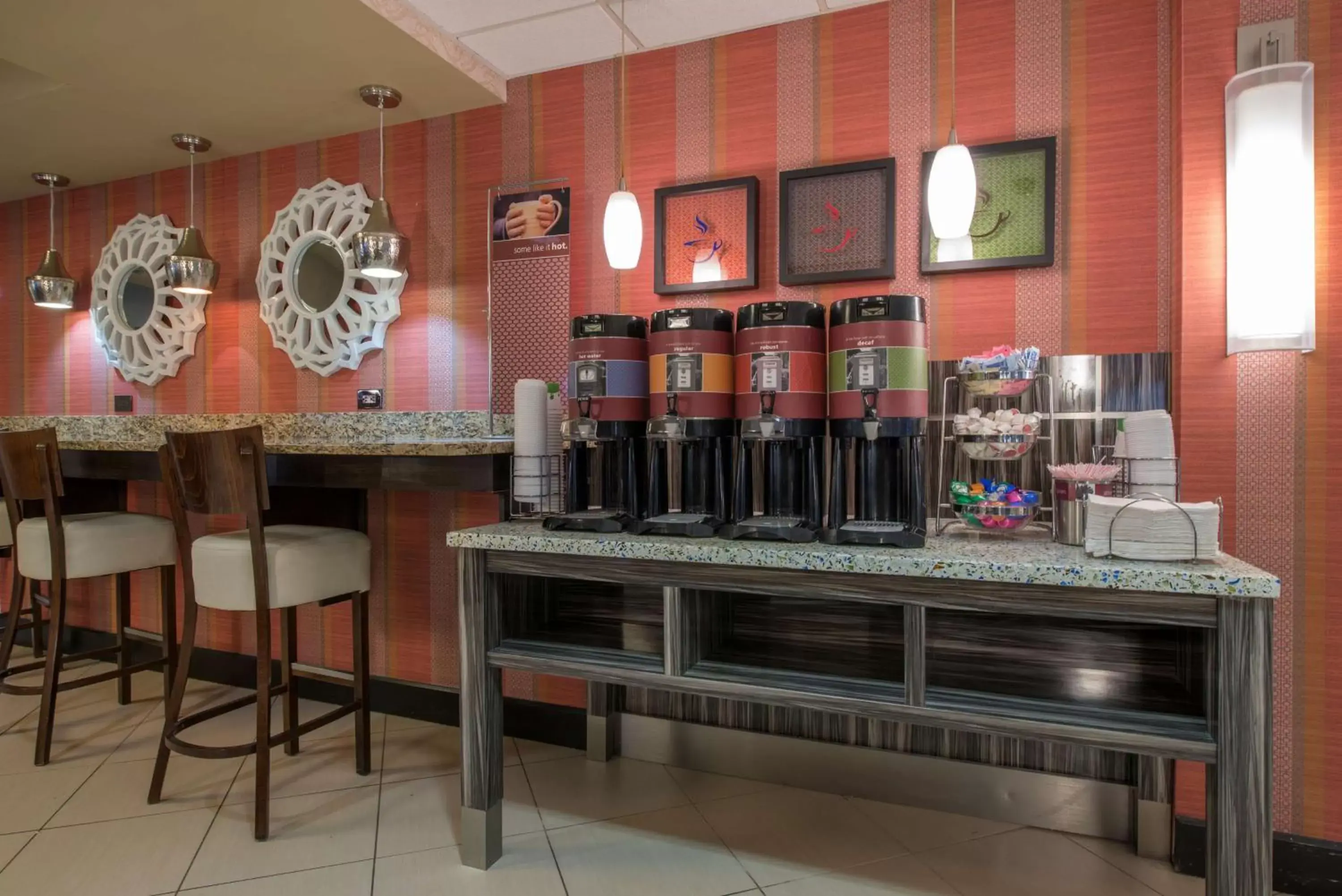 Dining area, Restaurant/Places to Eat in Hampton Inn Atlanta-Newnan