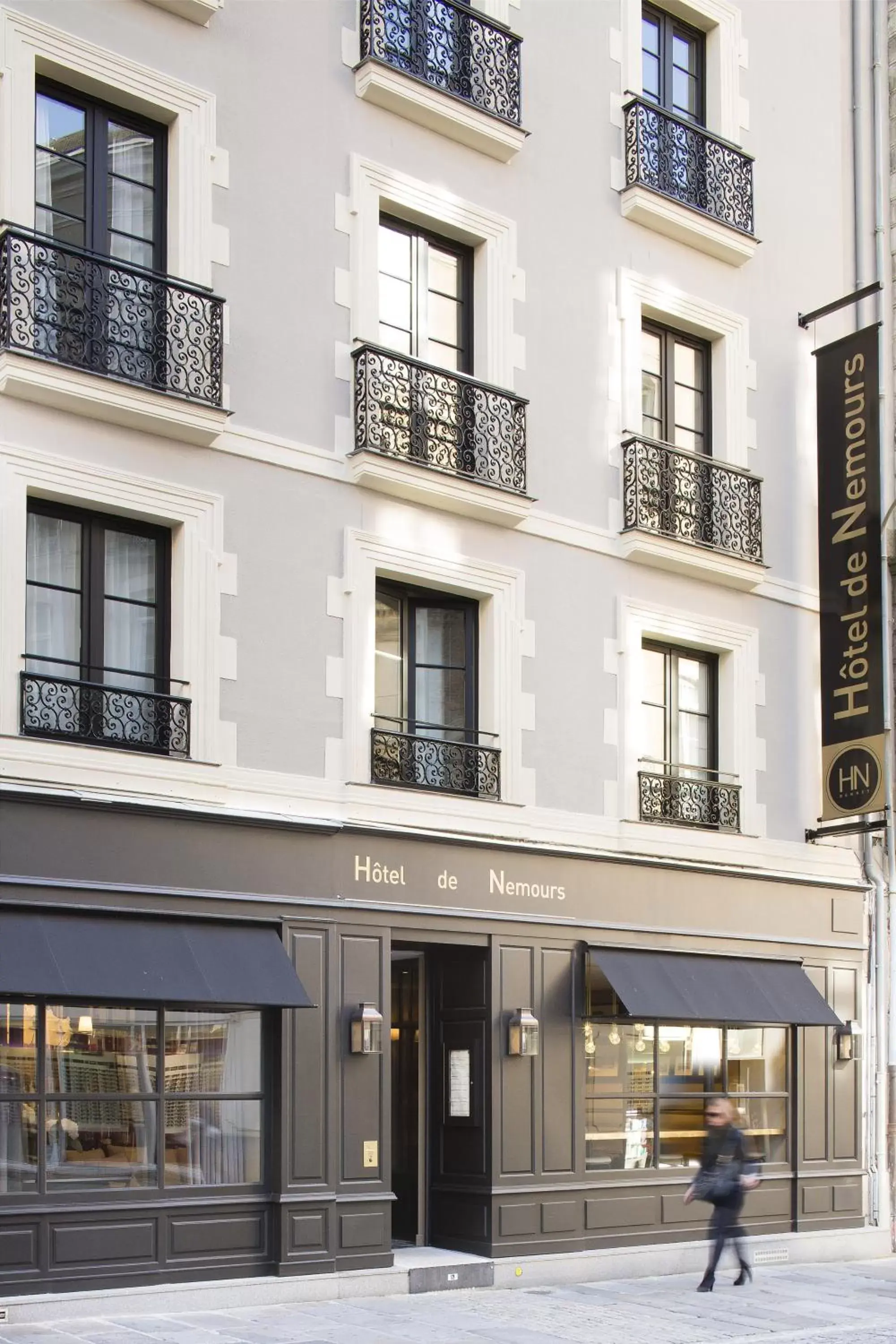 Facade/entrance, Property Building in Le Nemours Rennes