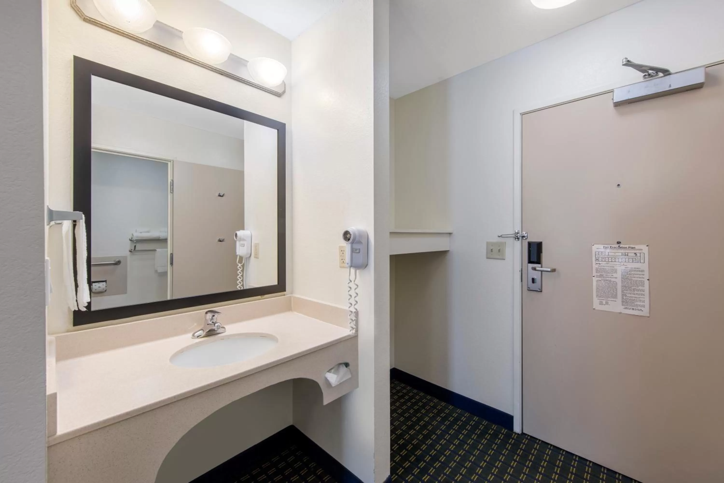 Bathroom in Quality Inn & Suites Clayton, NM