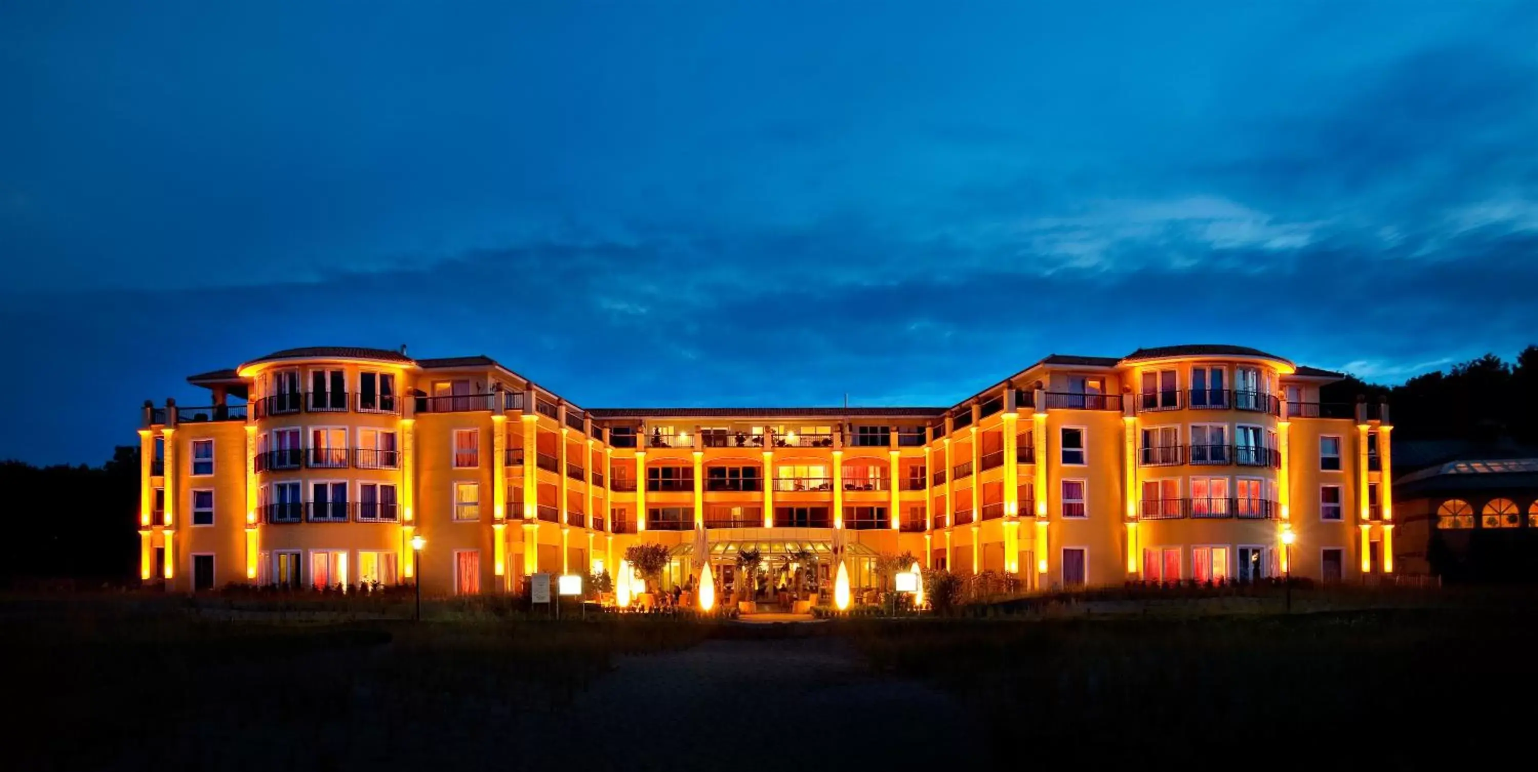 Facade/entrance, Property Building in Hotel Gran BelVeder