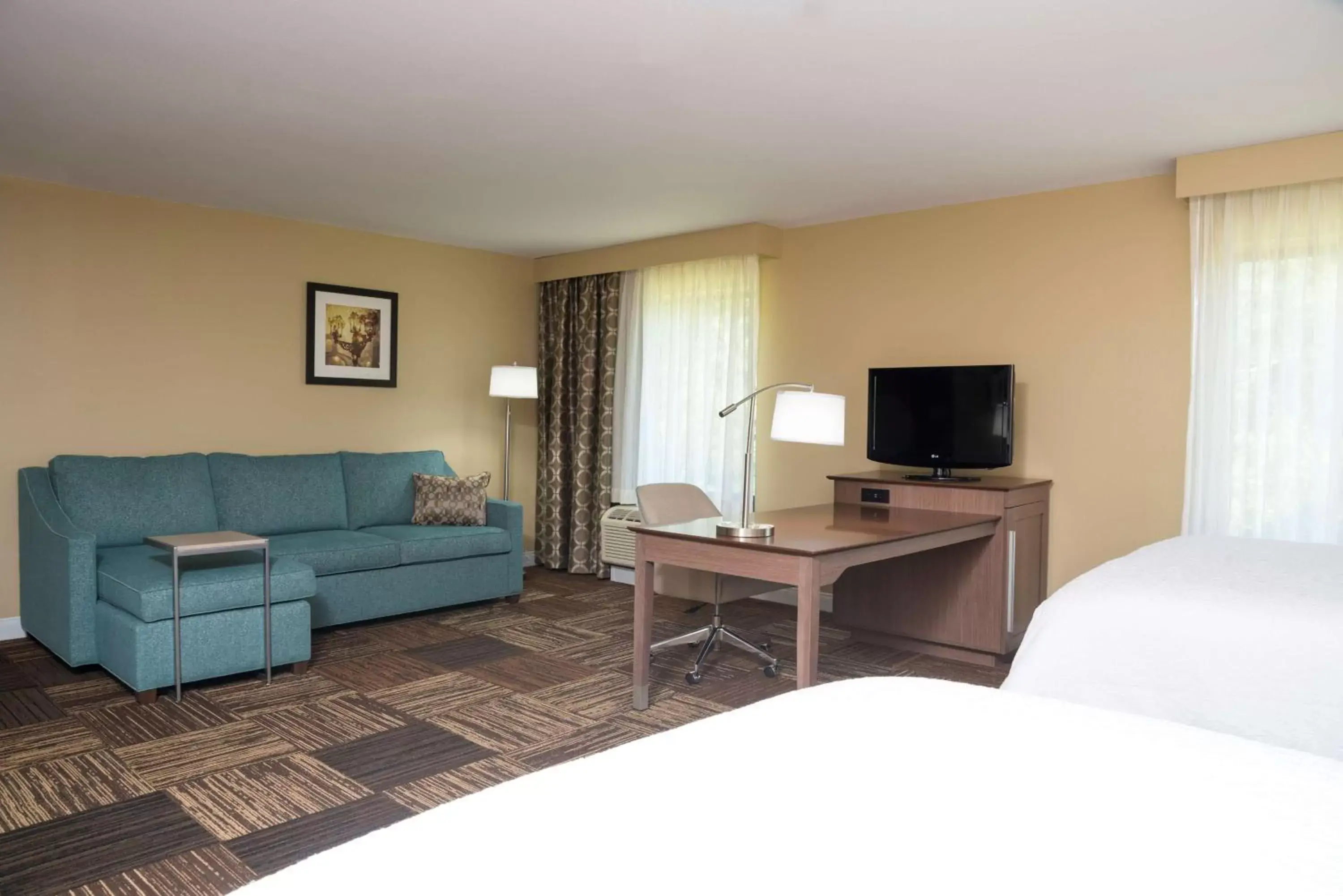 Bed in Hampton Inn & Suites Mansfield South @ I 71 Bed in Hampton Inn & Suites Mansfield South @ I 71