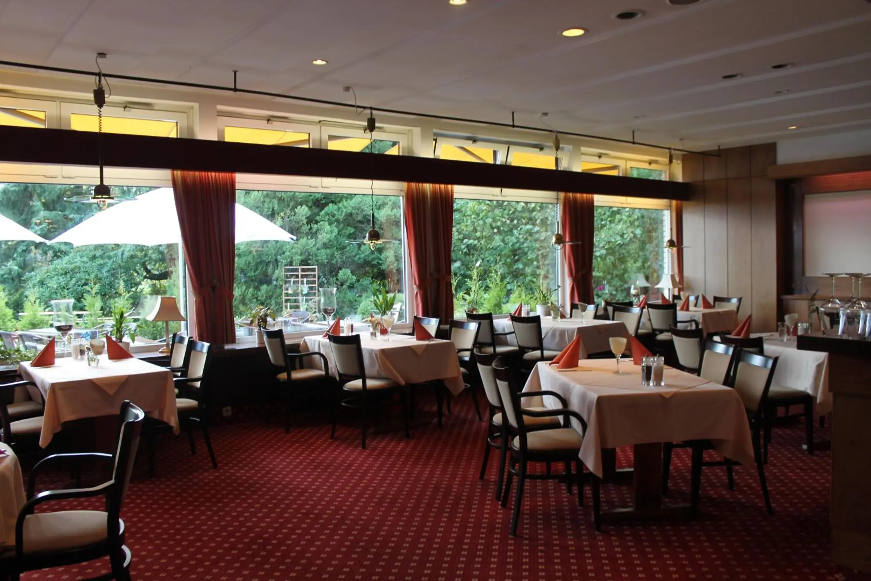 Restaurant/Places to Eat in Hotel Restaurant Seegarten Quickborn