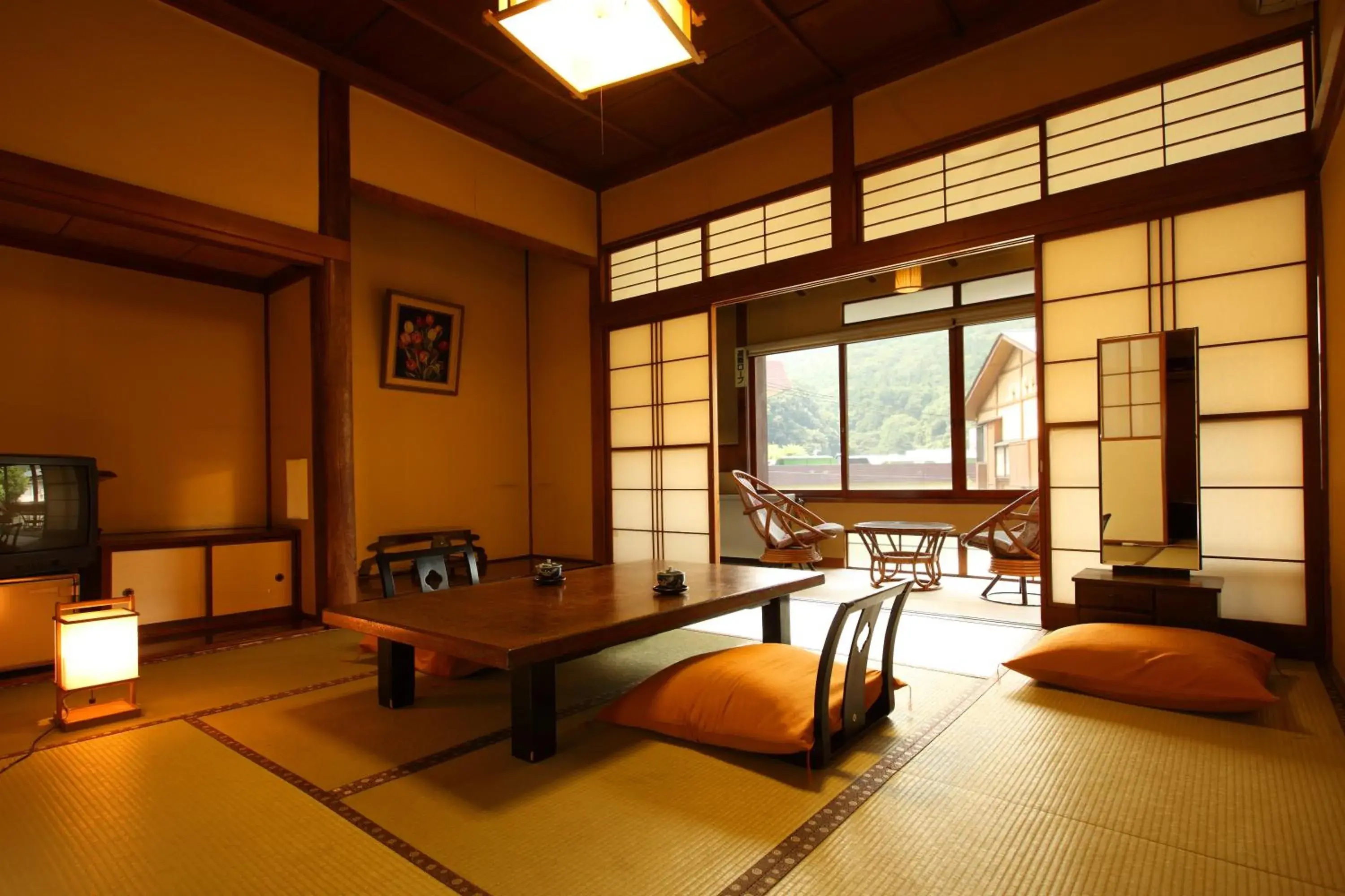 Photo of the whole room, Seating Area in Hakoneyumoto Onsen Yaeikan