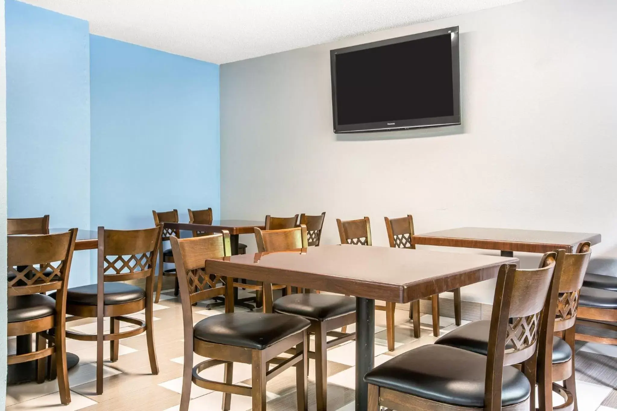 Lounge or bar, Restaurant/Places to Eat in Quality Inn Stockbridge Atlanta South