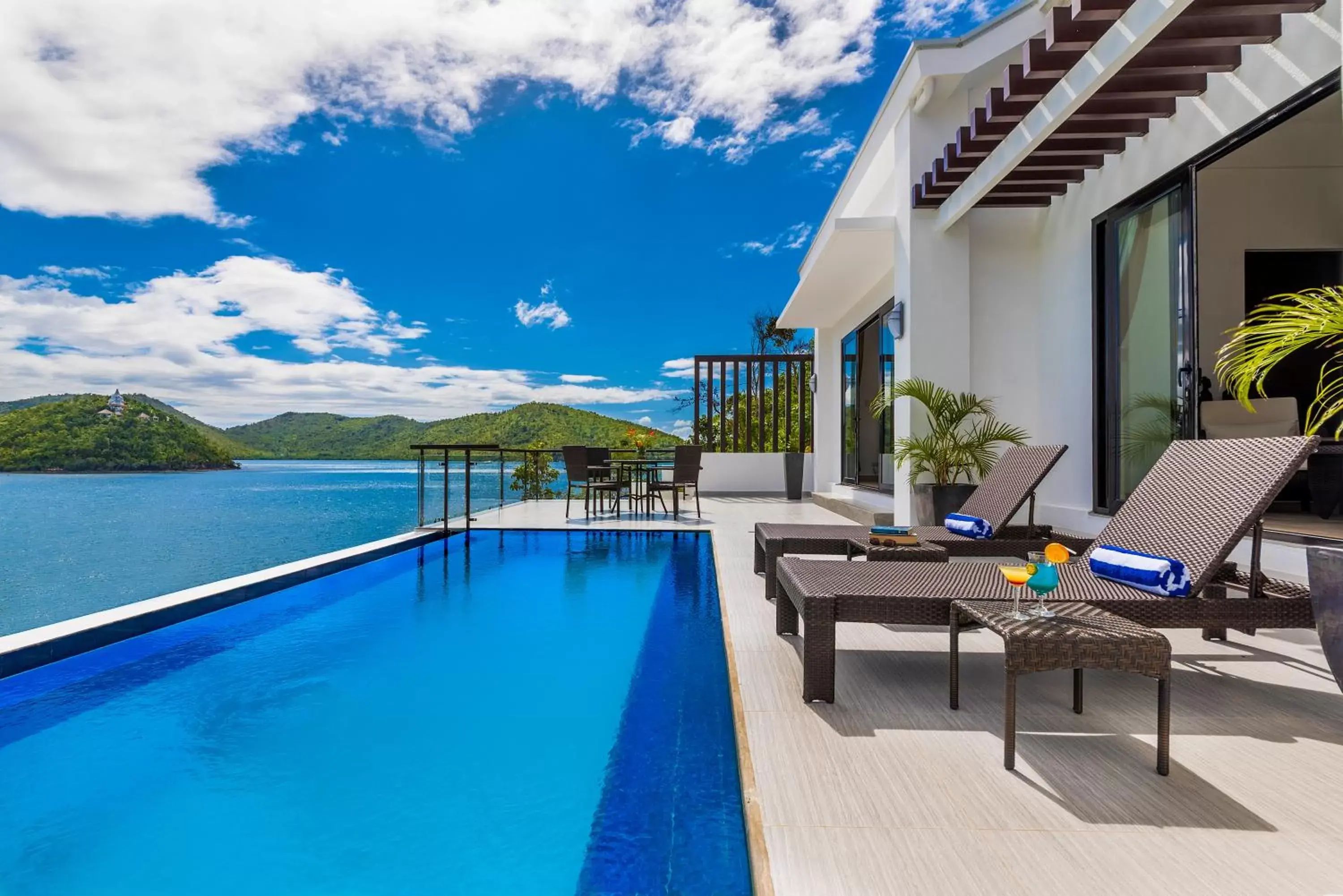 Mountain view, Swimming Pool in Busuanga Bay Lodge