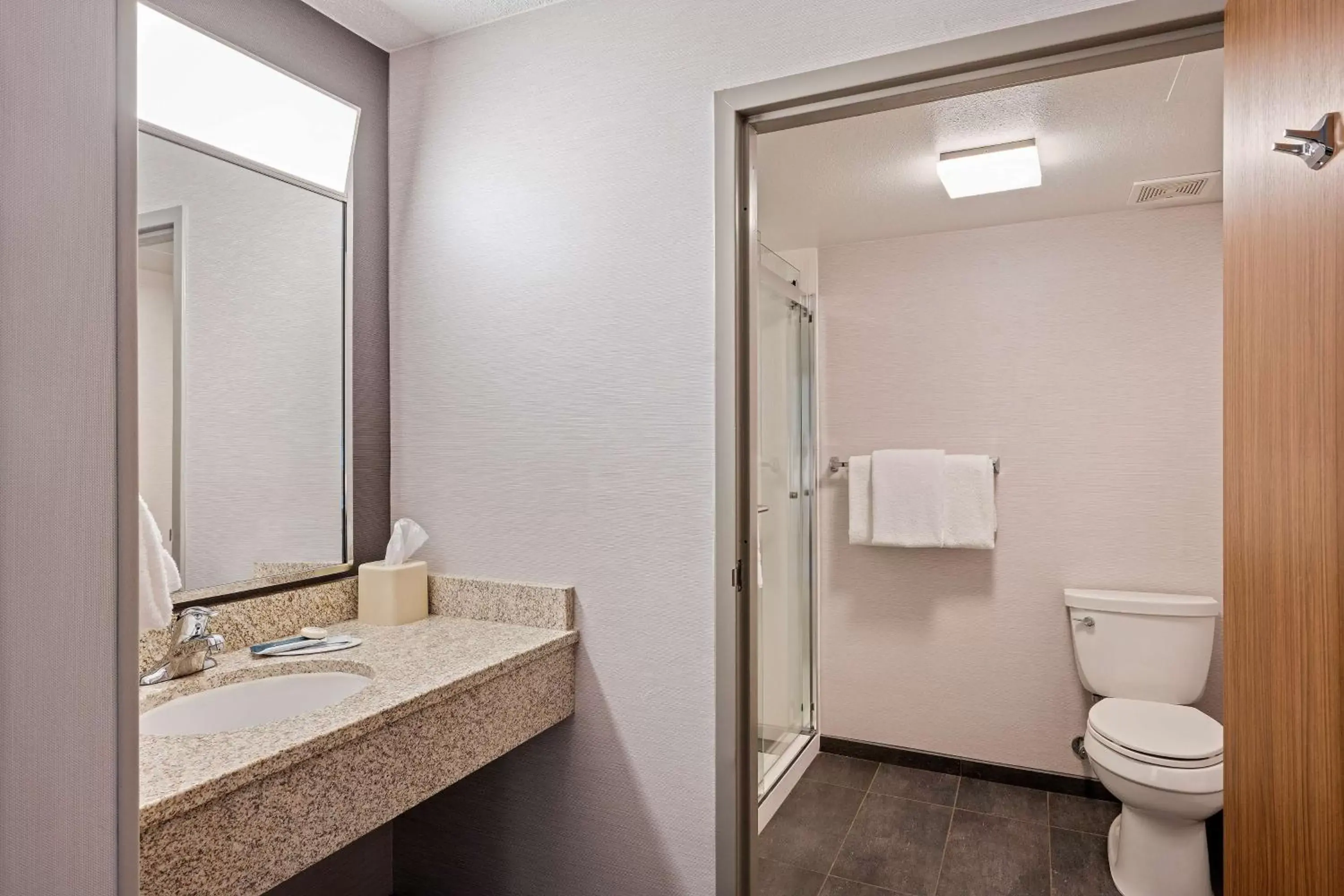 Bathroom in Sonesta Select San Ramon