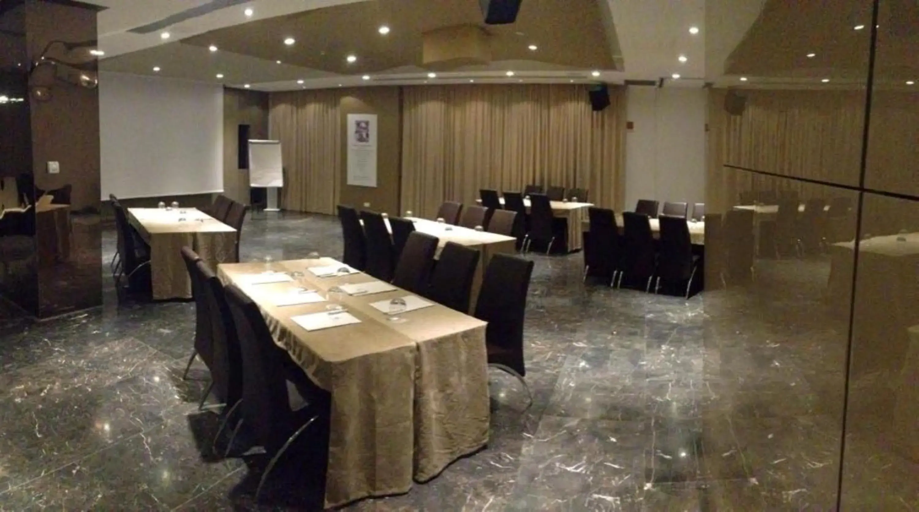 Meeting/conference room in Main Palace Hotel
