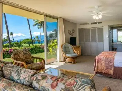 Seating Area in Kaanapali Maui at the Eldorado by OUTRIGGER