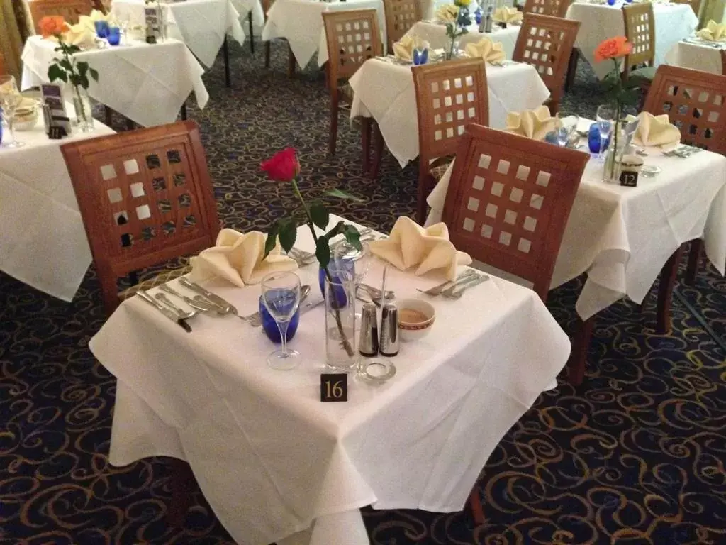 Dining area, Restaurant/Places to Eat in Hardwicke Hall Manor Hotel