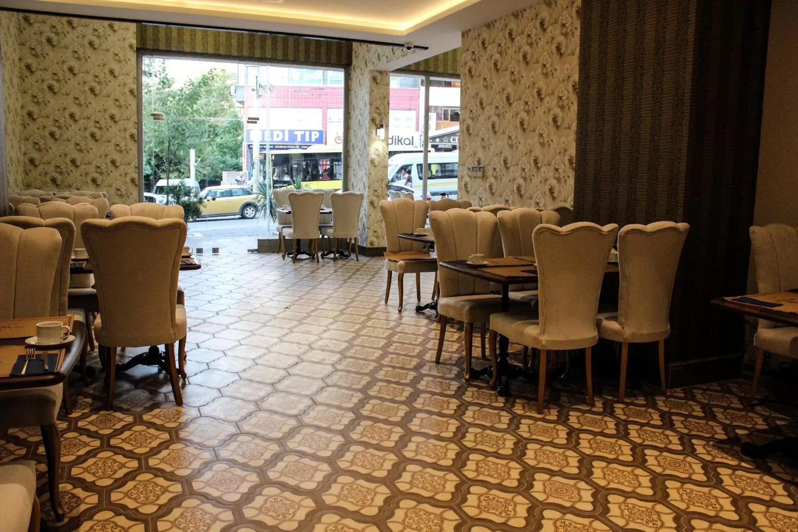 Restaurant/places to eat in Grand Bursa Hotel