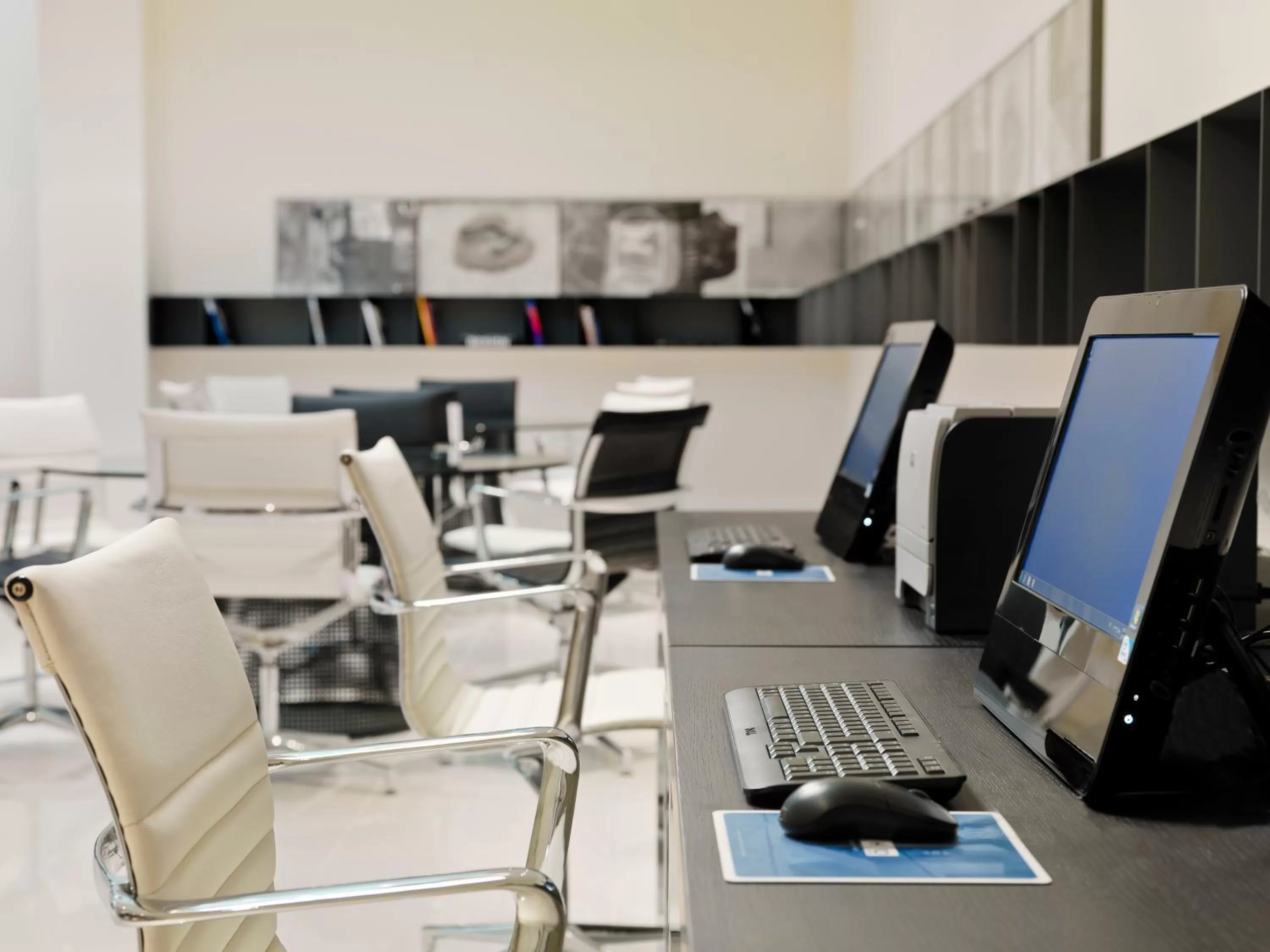 TV and multimedia in H10 Berlin Ku'Damm