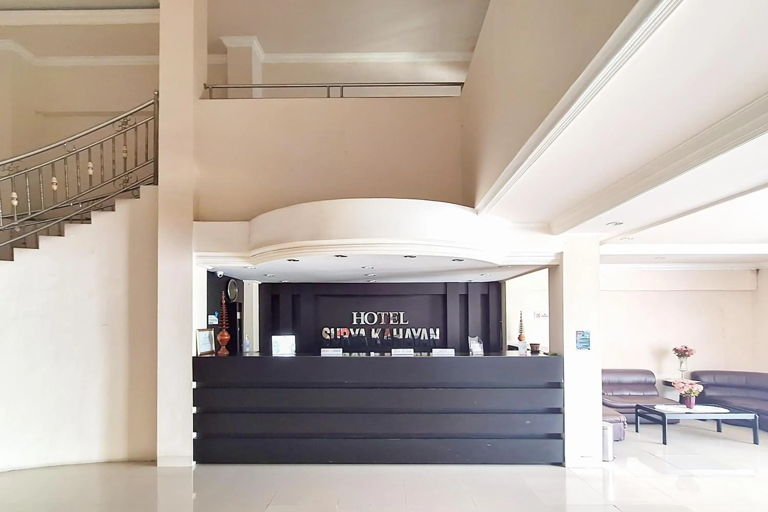 Lobby or reception, Lobby/Reception in Urbanview Hotel Surya Kahayan Palangkaraya