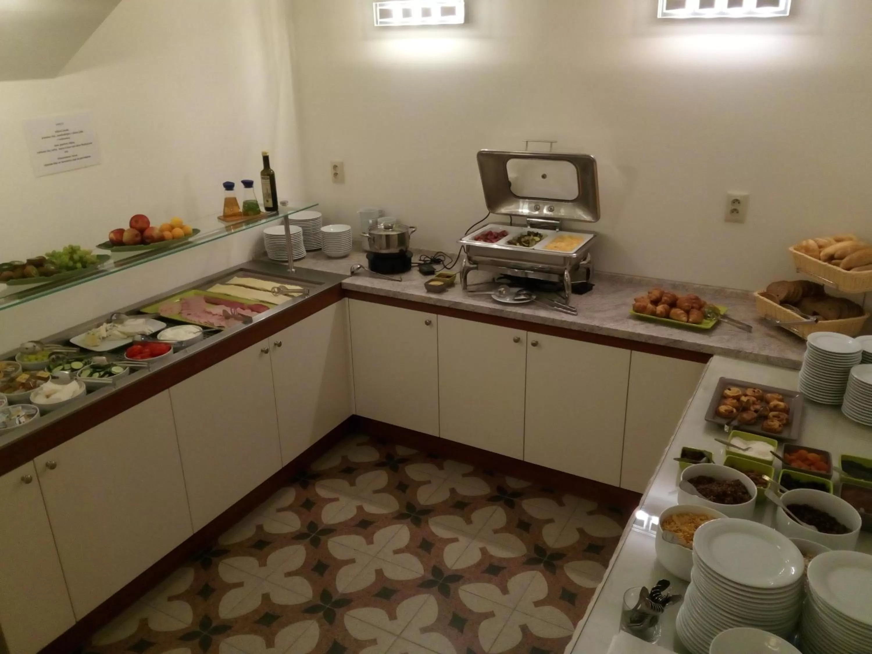 Buffet breakfast in Parkhotel Forest