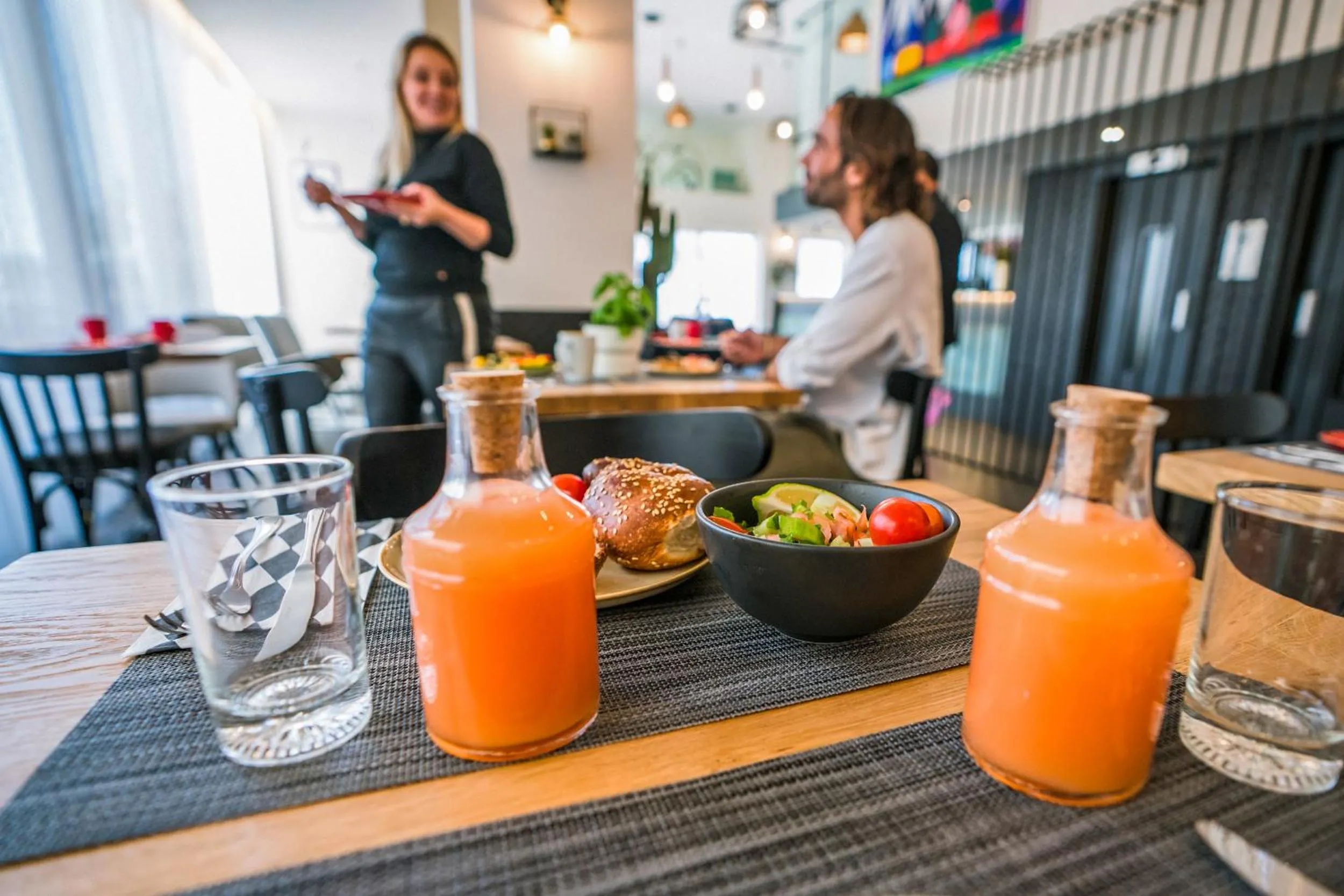 Restaurant/places to eat in Armon Yam Hotel