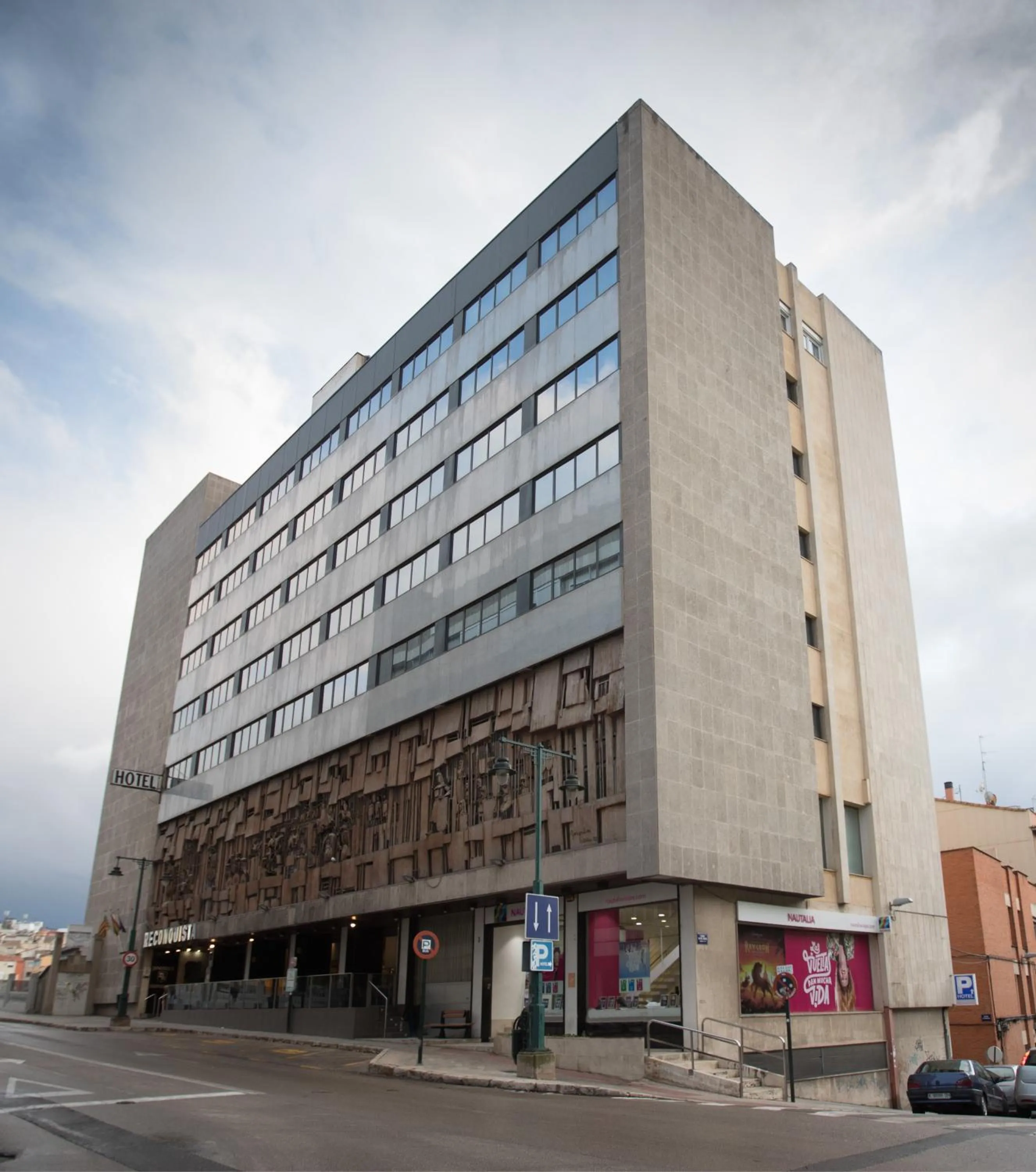Property building in Hotel Reconquista