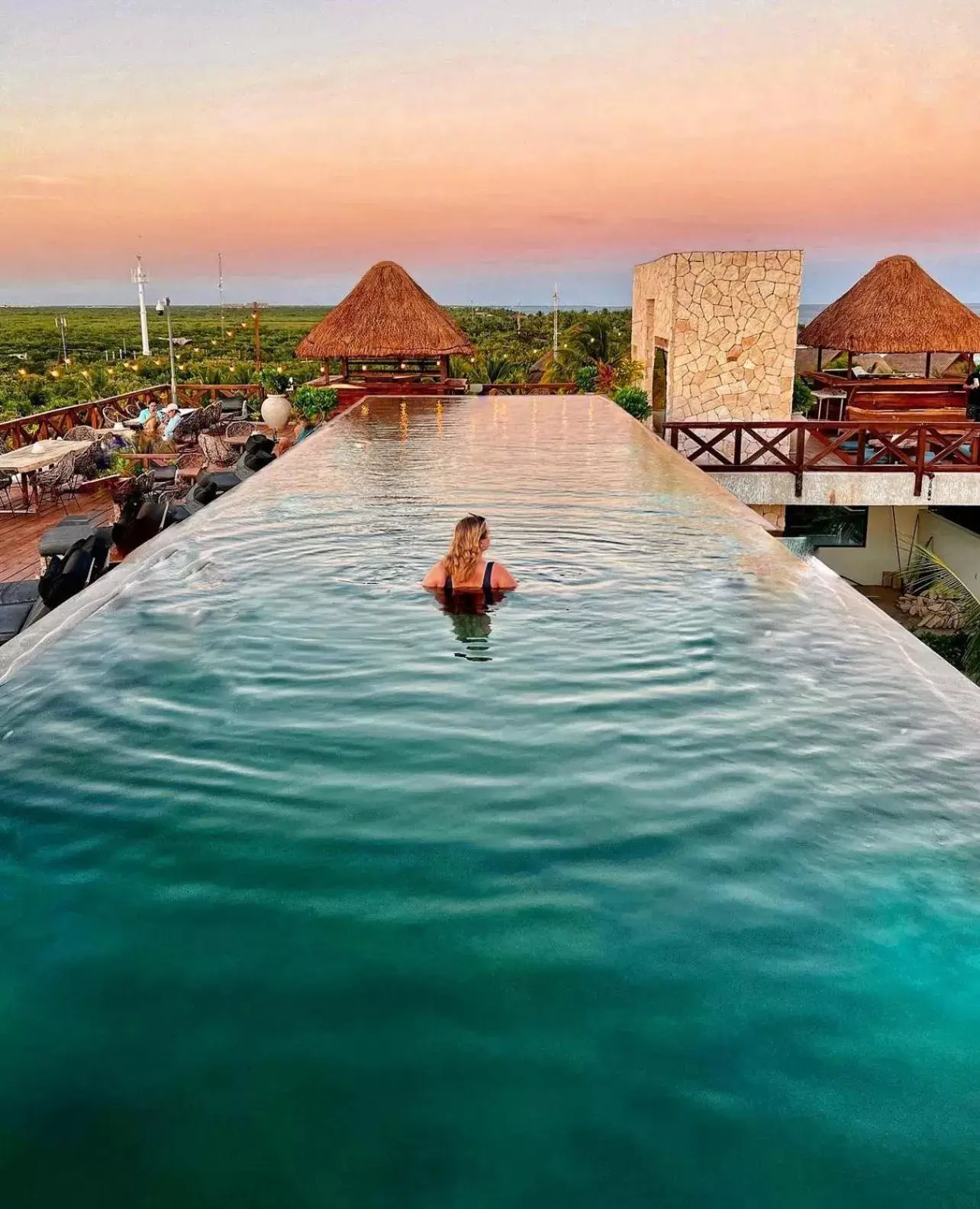 Swimming pool in Hotelito Azul