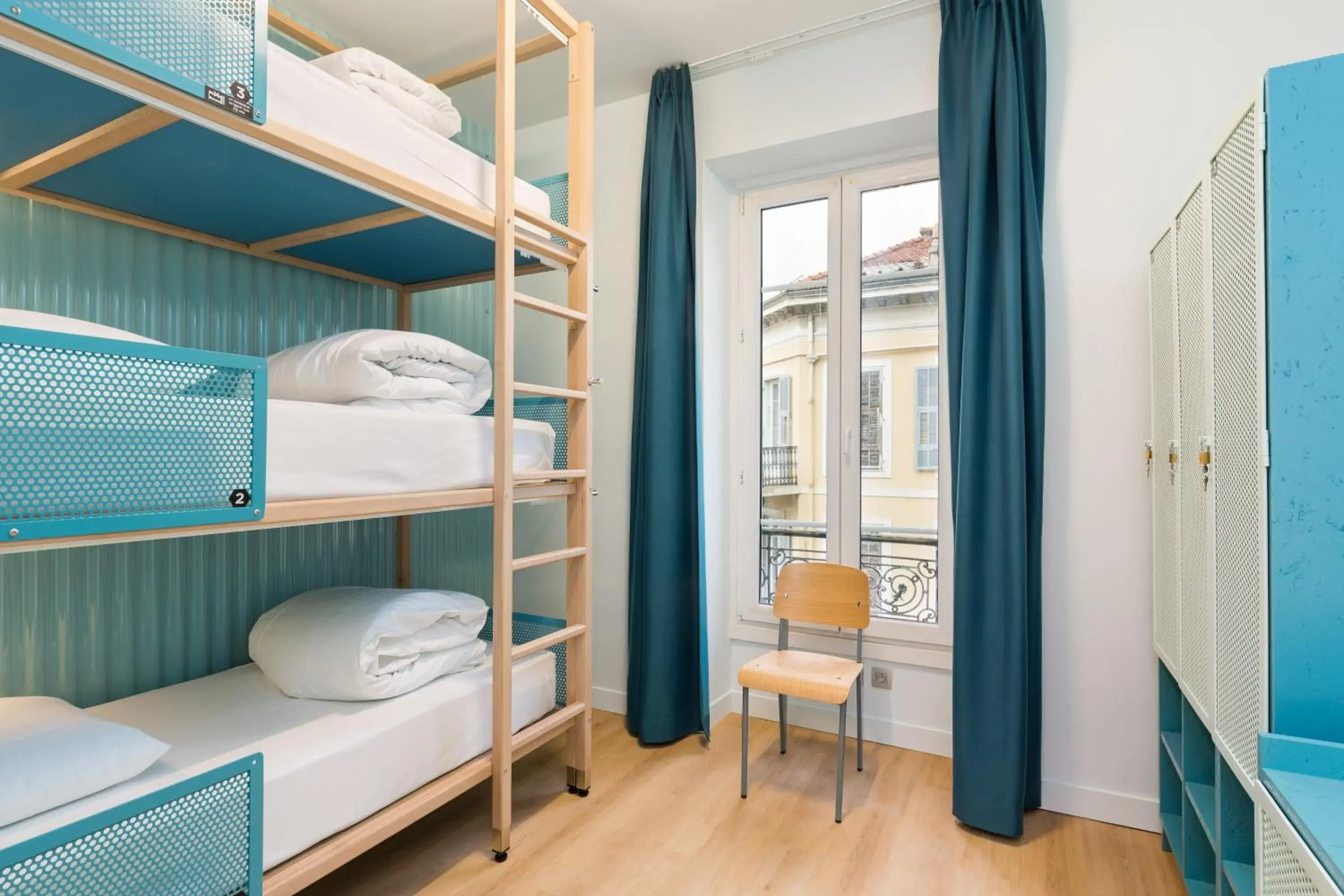 Bedroom, Bunk Bed in Hôtel Ozz by Happyculture