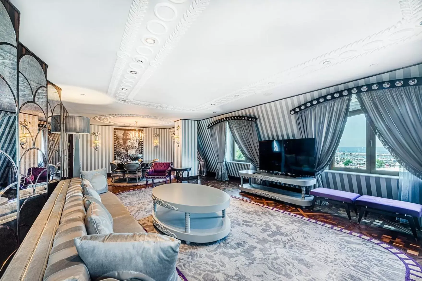 Communal lounge/ TV room, Seating Area in Wyndham Grand Istanbul Kalamış Marina Hotel
