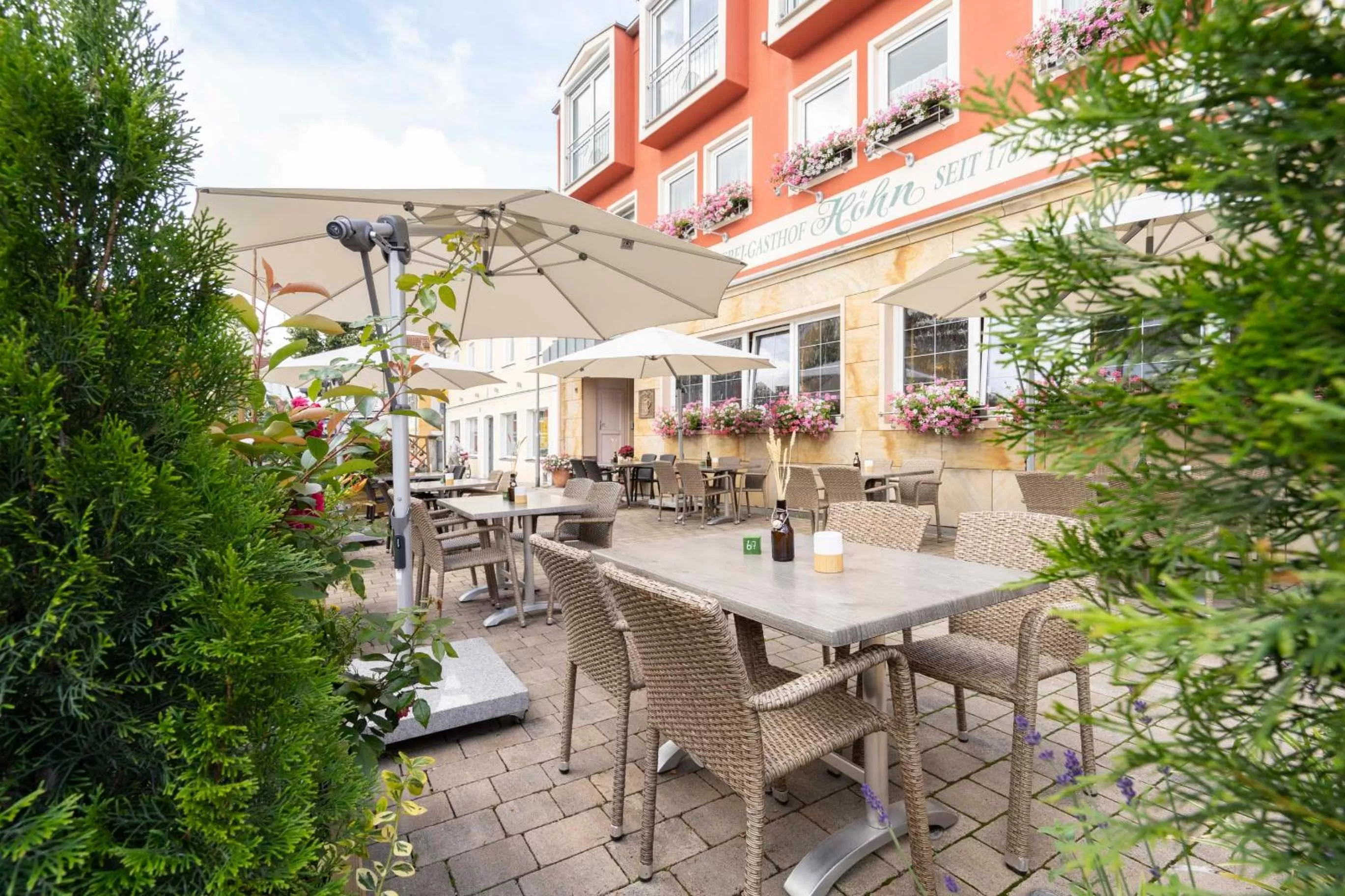 Restaurant/places to eat in Hotel Brauerei Gasthof Höhn