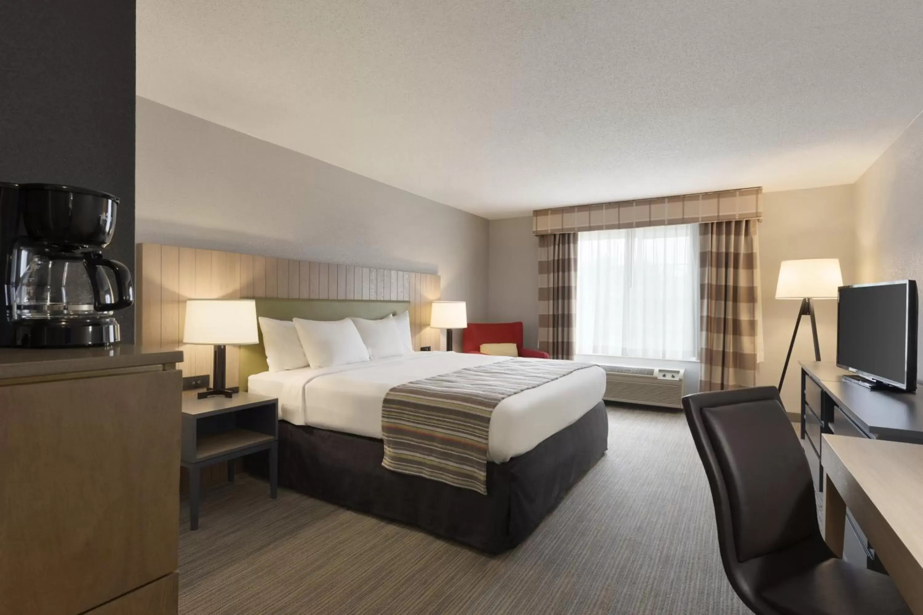 Other, Bed in Country Inn & Suites by Radisson, Minneapolis/Shakopee, MN