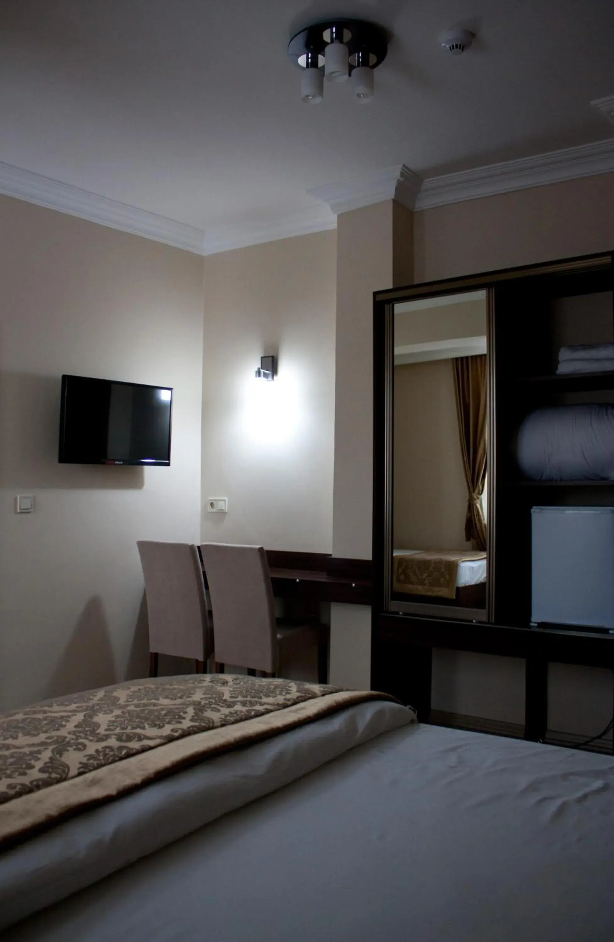 Photo of the whole room, Bed in Istanbul Central Hotel