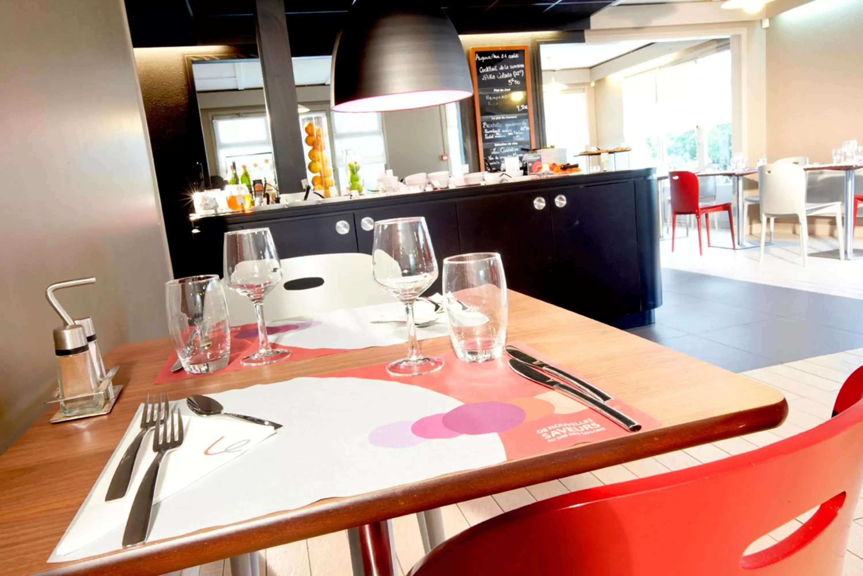 Restaurant/Places to Eat in Kyriad Direct Epinal