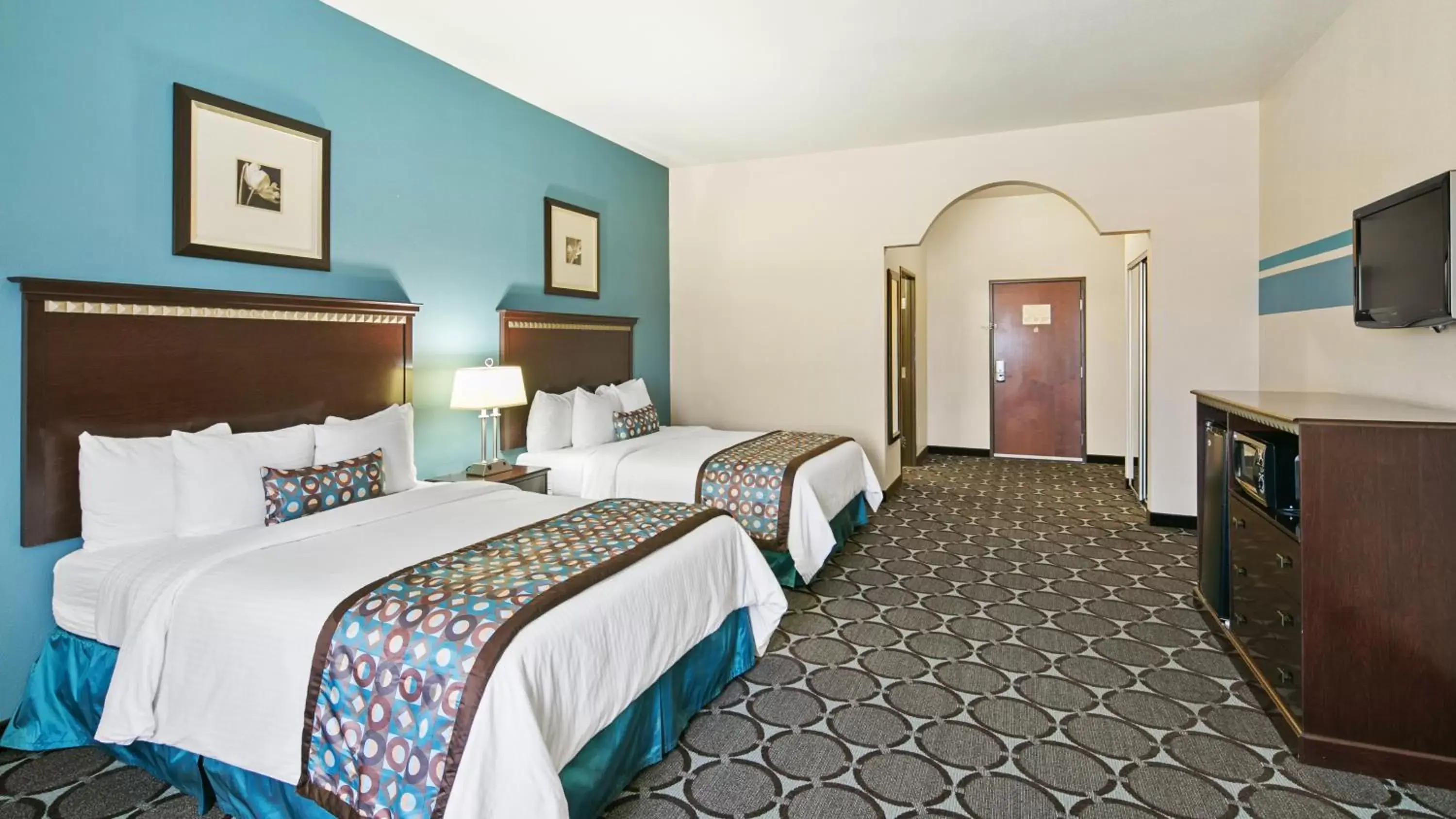 Bed in Best Western Sonora Inn & Suites