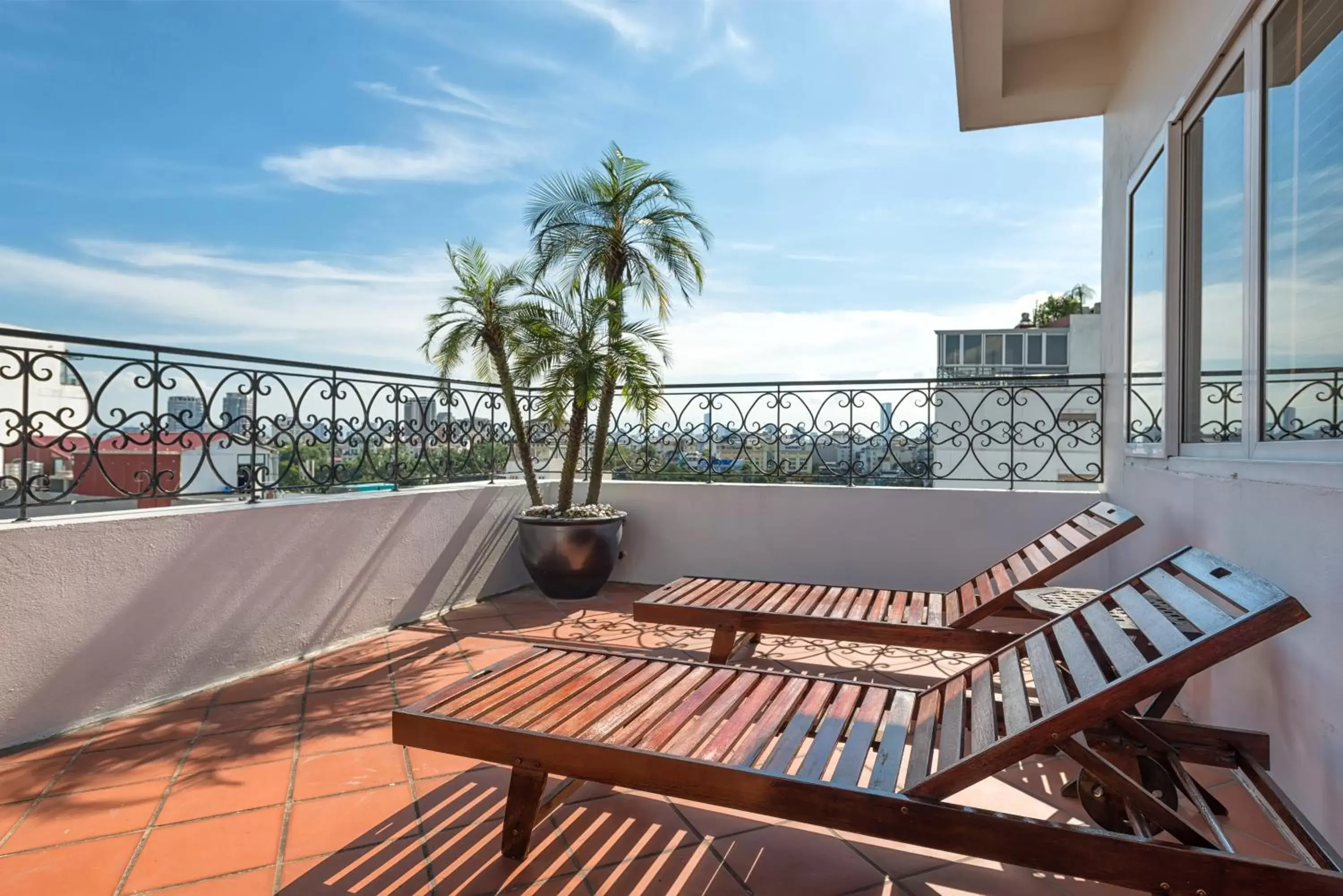 Balcony/Terrace in Hanoi E Central Luxury Hotel & Restaurant