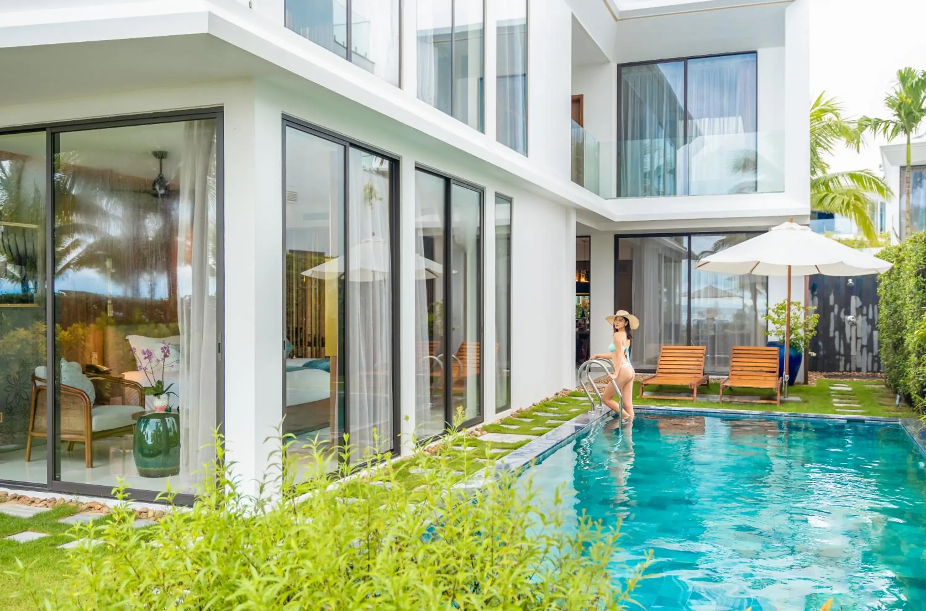 Swimming Pool in Wyndham Hoi An Royal Beachfront Resort