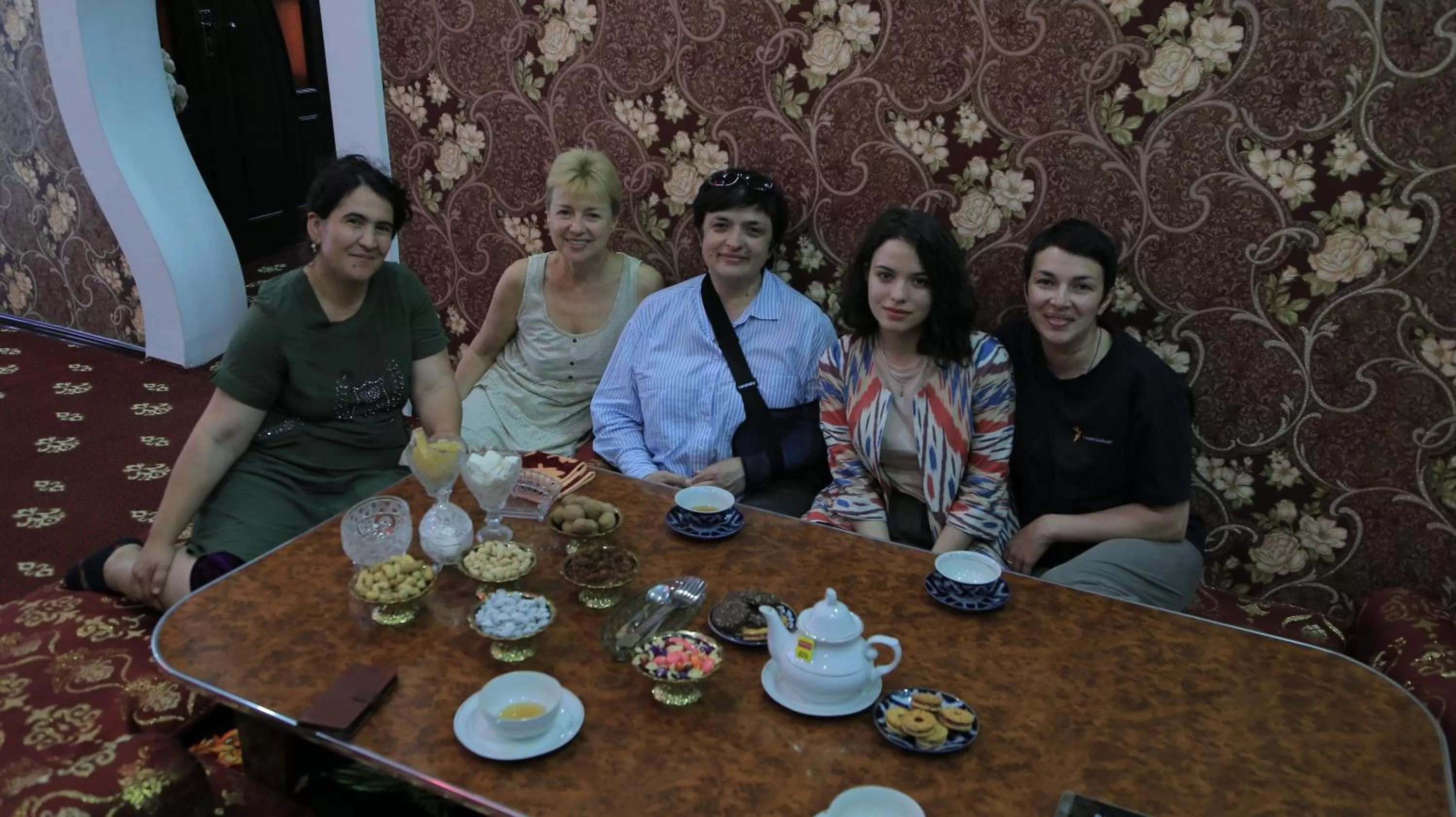 Property building in KHIVA HOSTEL ...