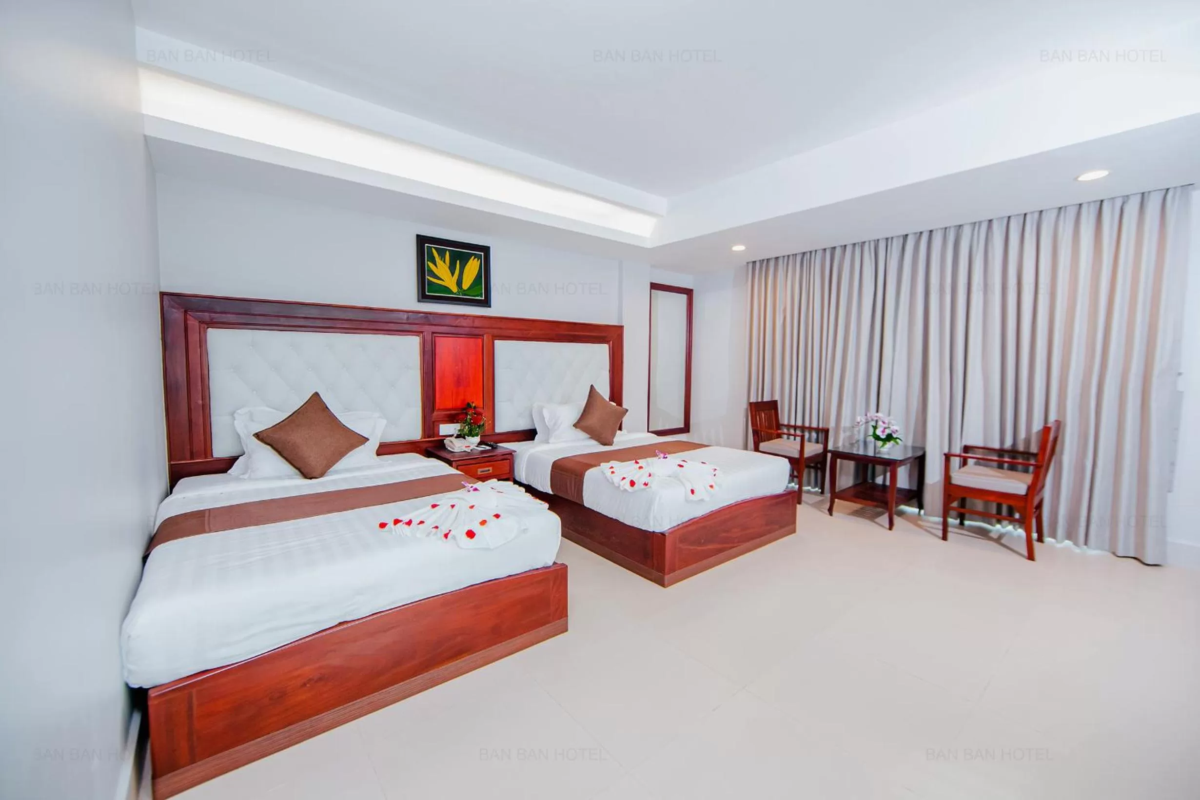 Bedroom, Bed in Ban Ban Hotel