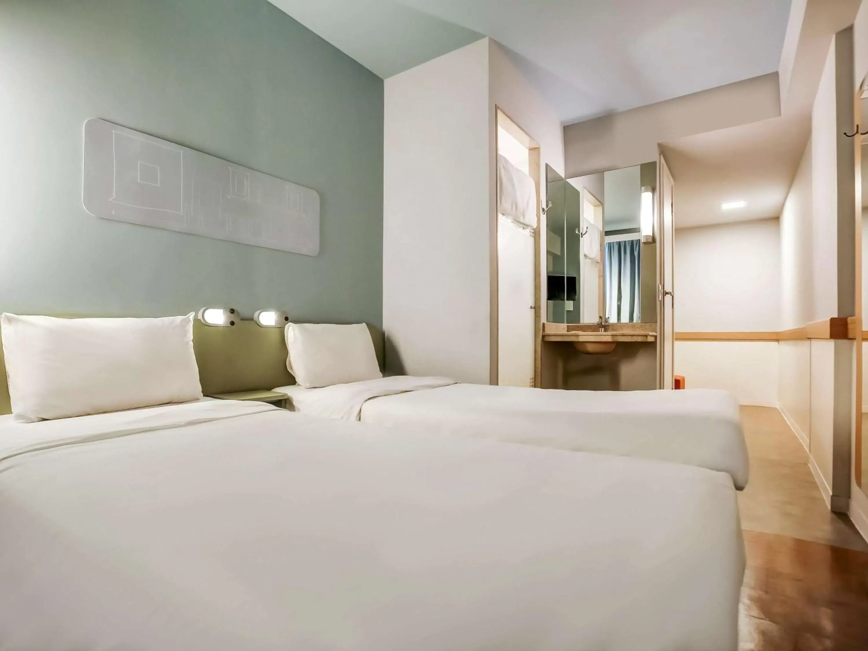 Twin Room - single occupancy in ibis budget RJ Copacabana Twin Room - single occupancy in ibis budget RJ Copacabana