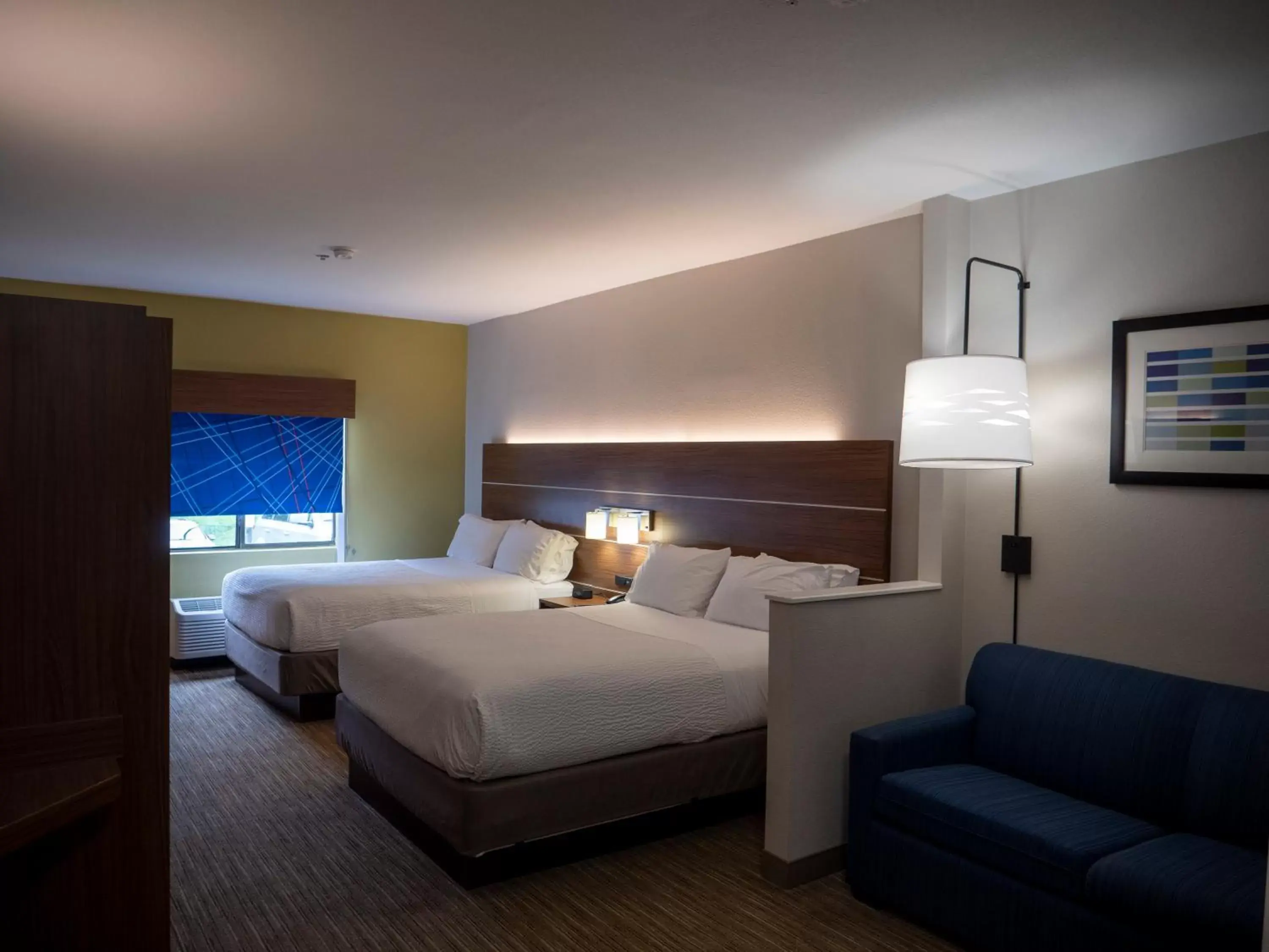 Bed in Holiday Inn Express & Suites Greenville Airport, an IHG Hotel
