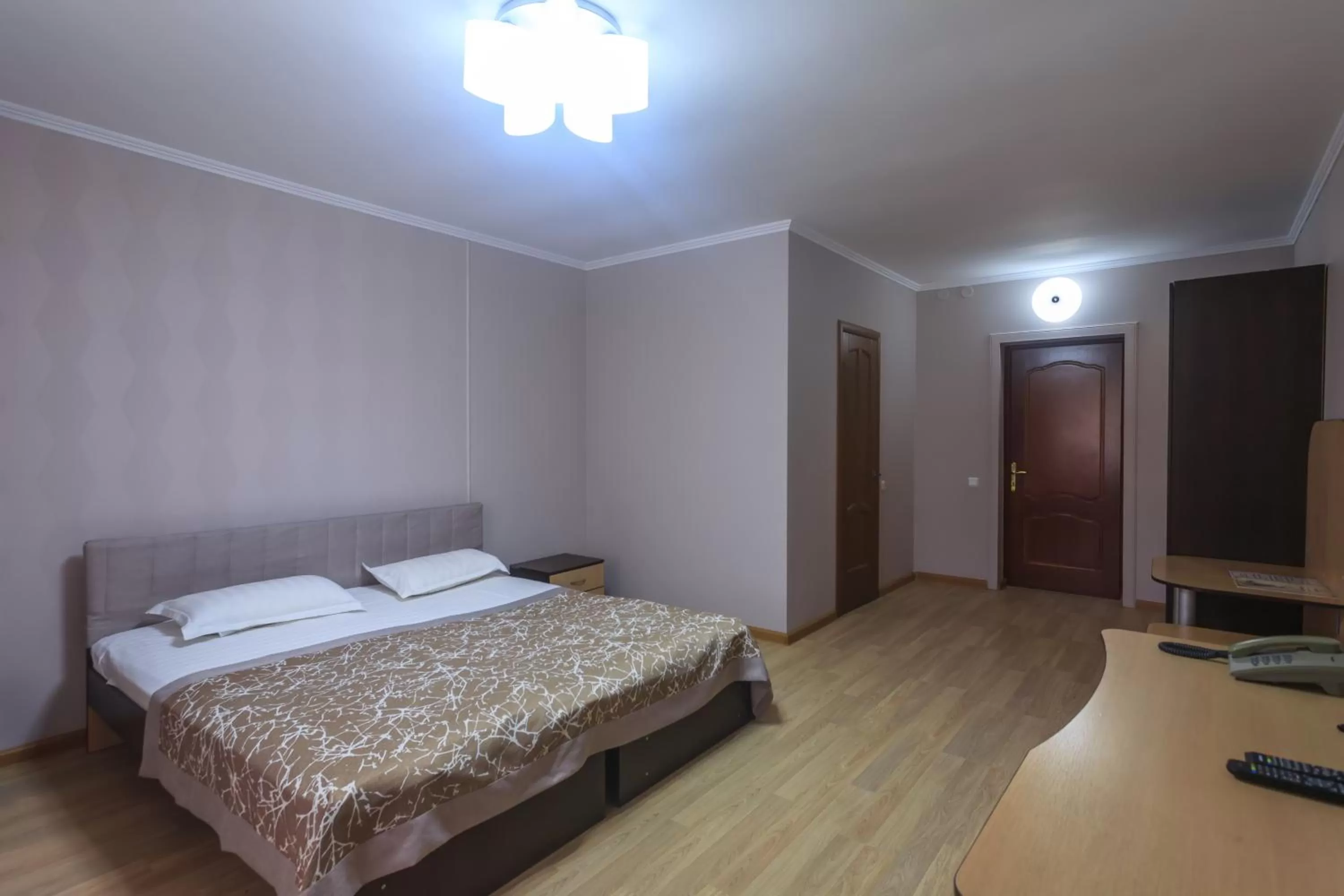 Photo of the whole room, Bed in Sunkar Hotel