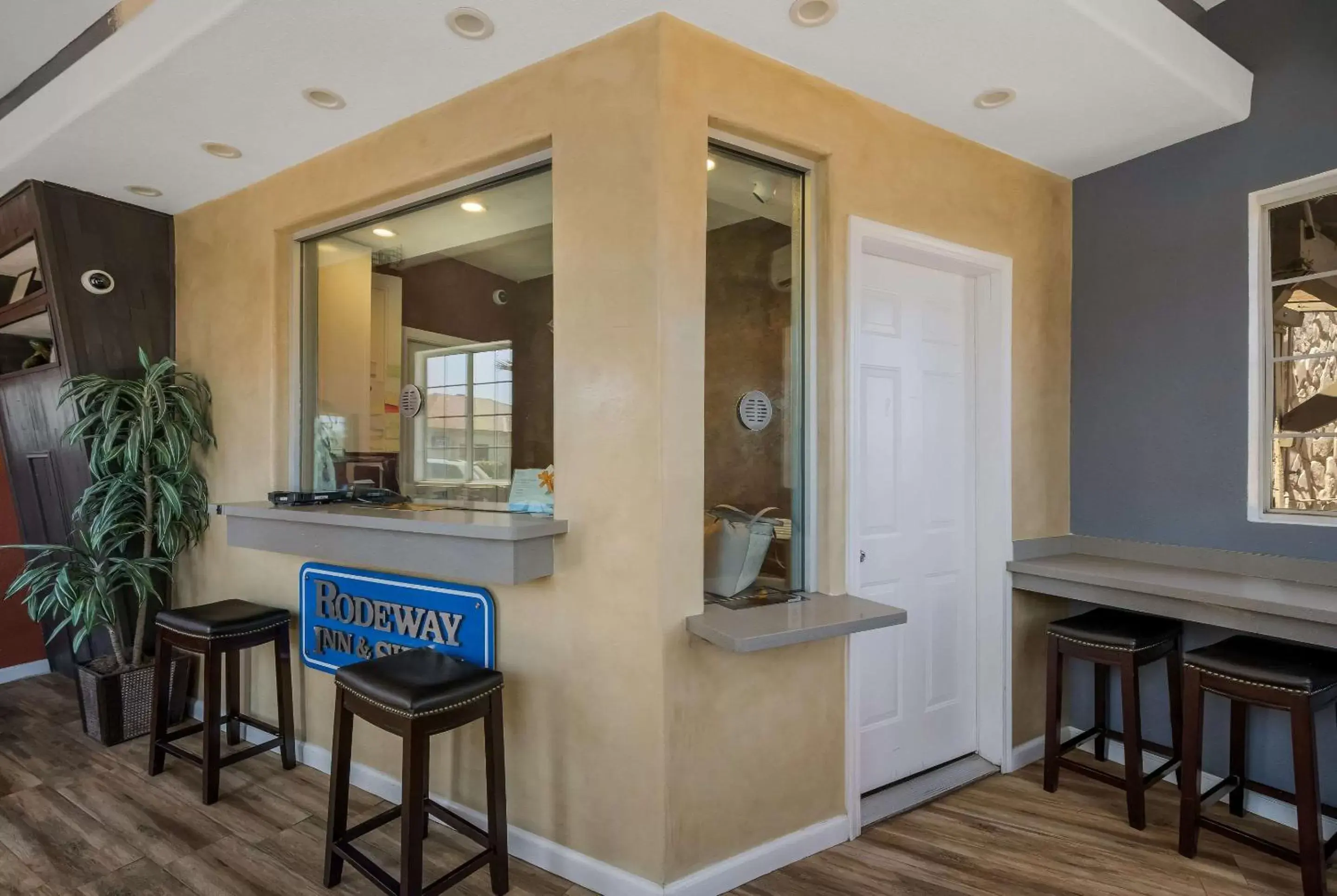 Lobby or reception in Rodeway Inn near Coachella Lobby or reception in Rodeway Inn near Coachella