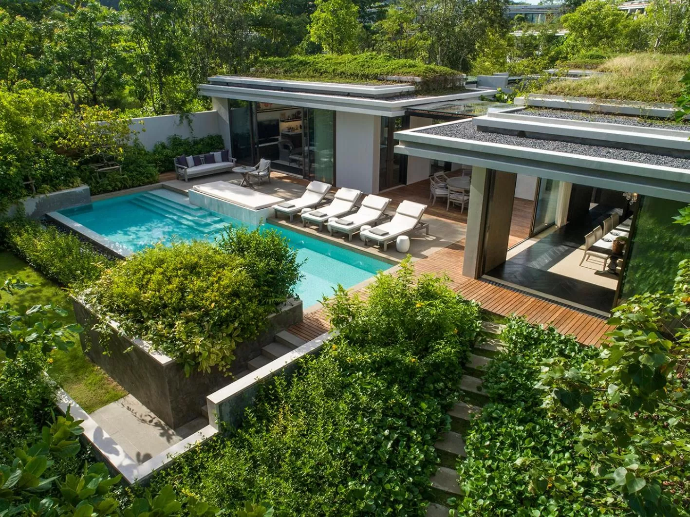 Photo of the whole room in Rosewood Phuket