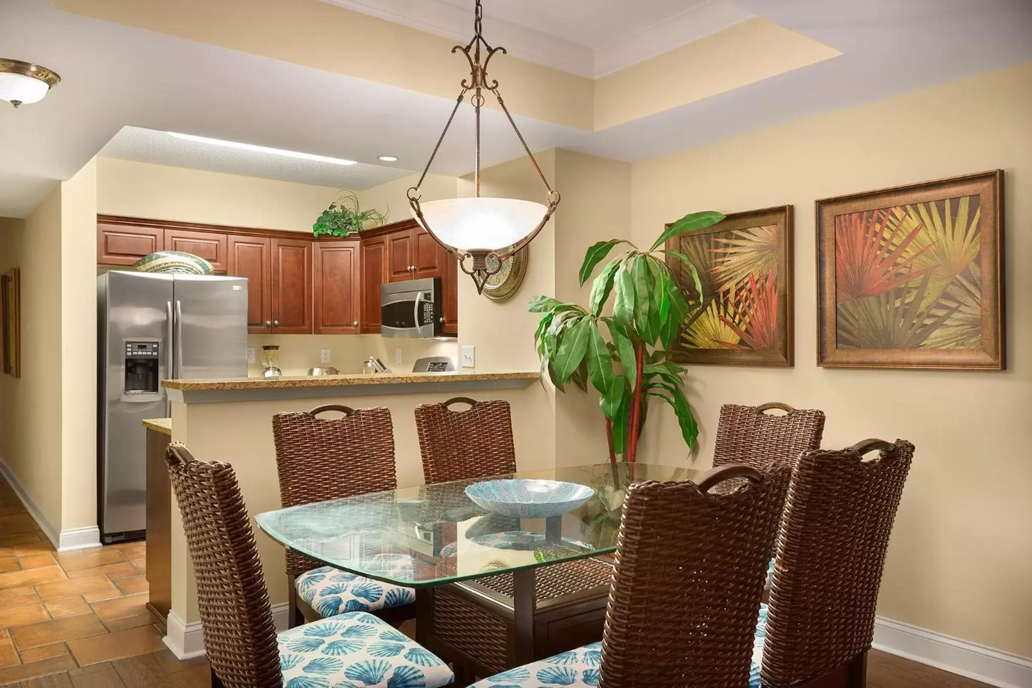 Dining Area in North Beach Resort & Villas