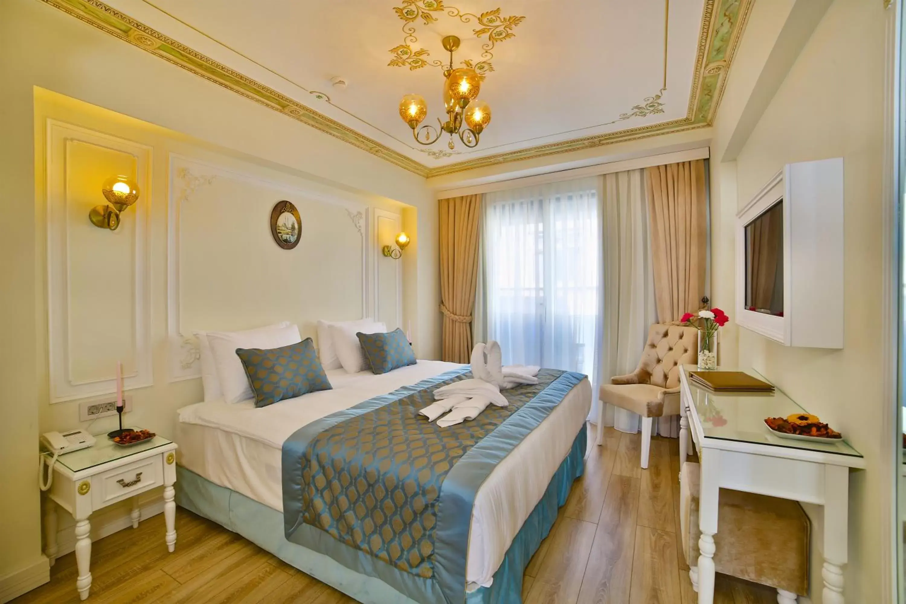 Bed in Yılsam Sultanahmet Hotel