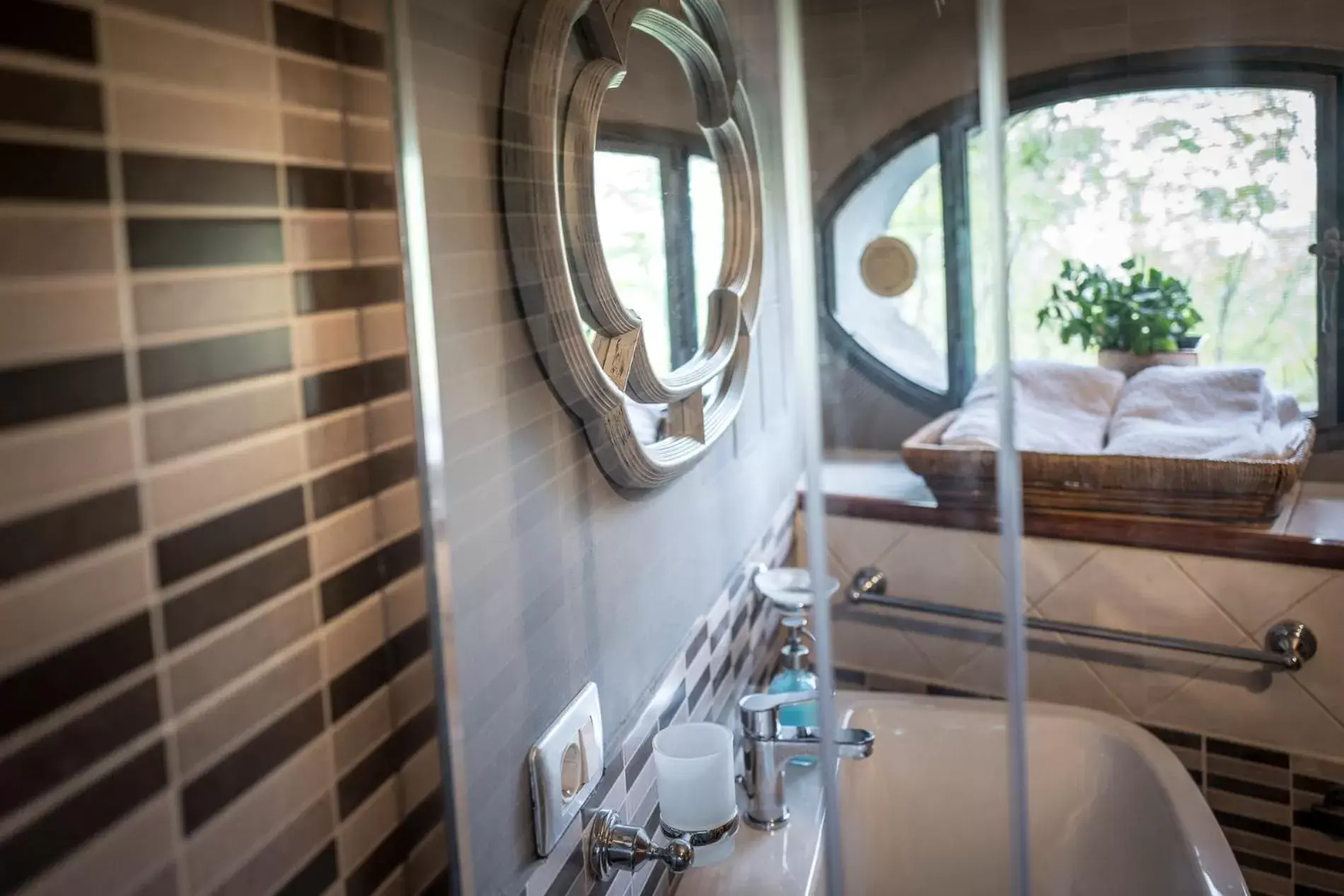 Bathroom in Palazzo Cosentino