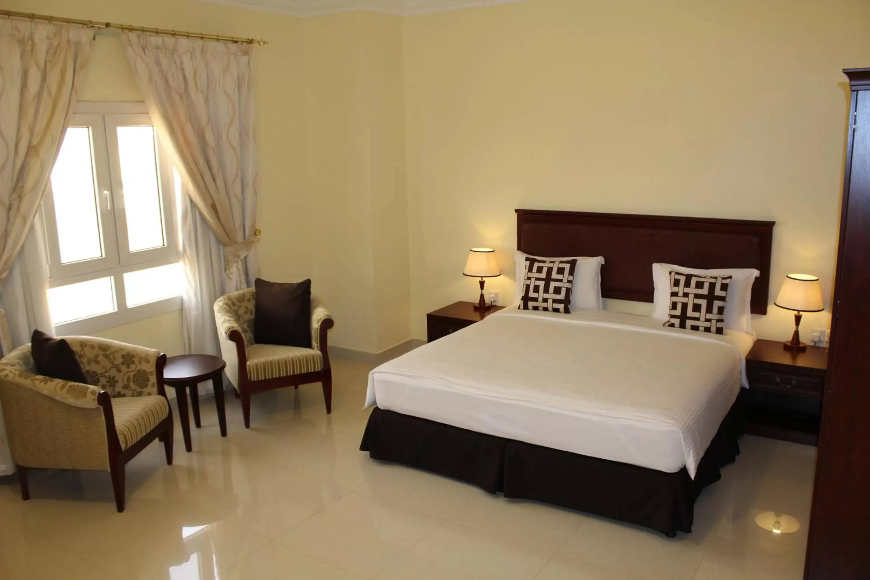 Day, Bed in Nizwa Hotel Apartments