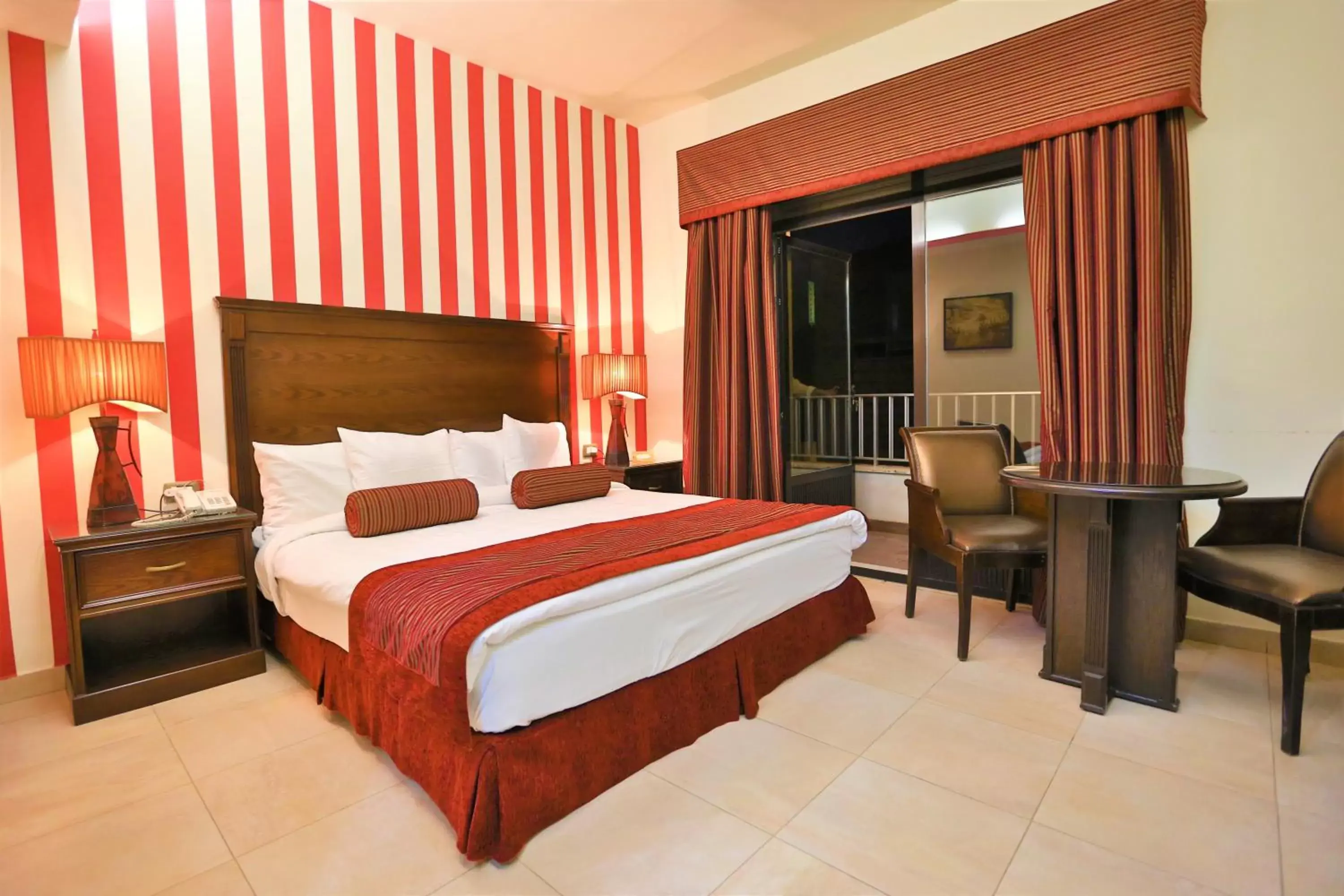 Bedroom, Bed in Hisham Hotel